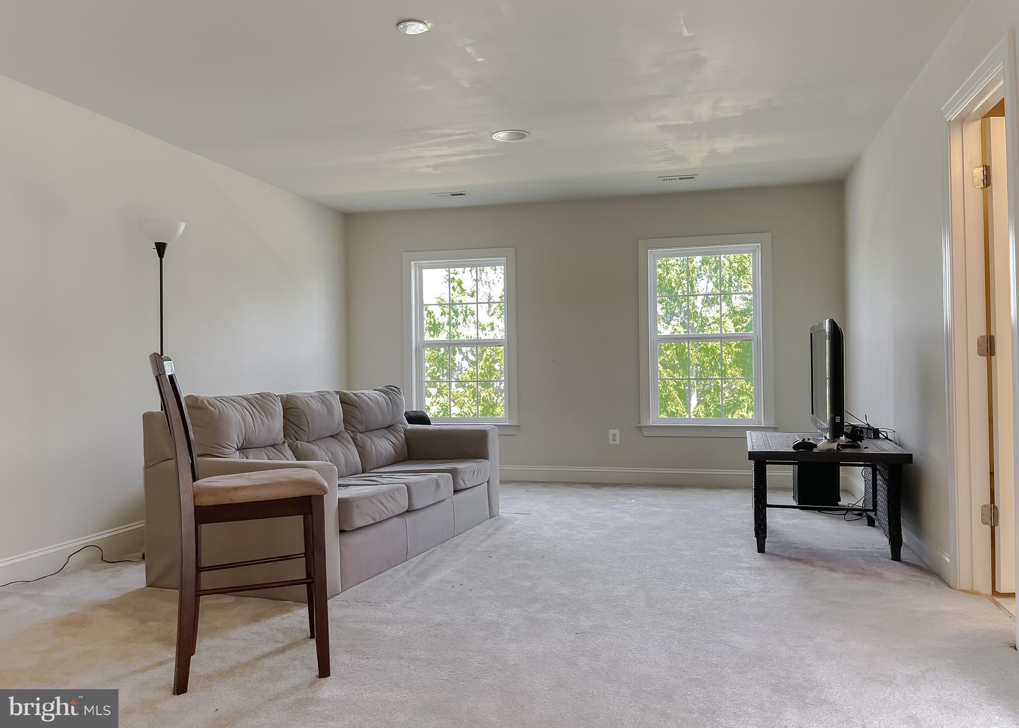 LEONARDS GRANT - Residential