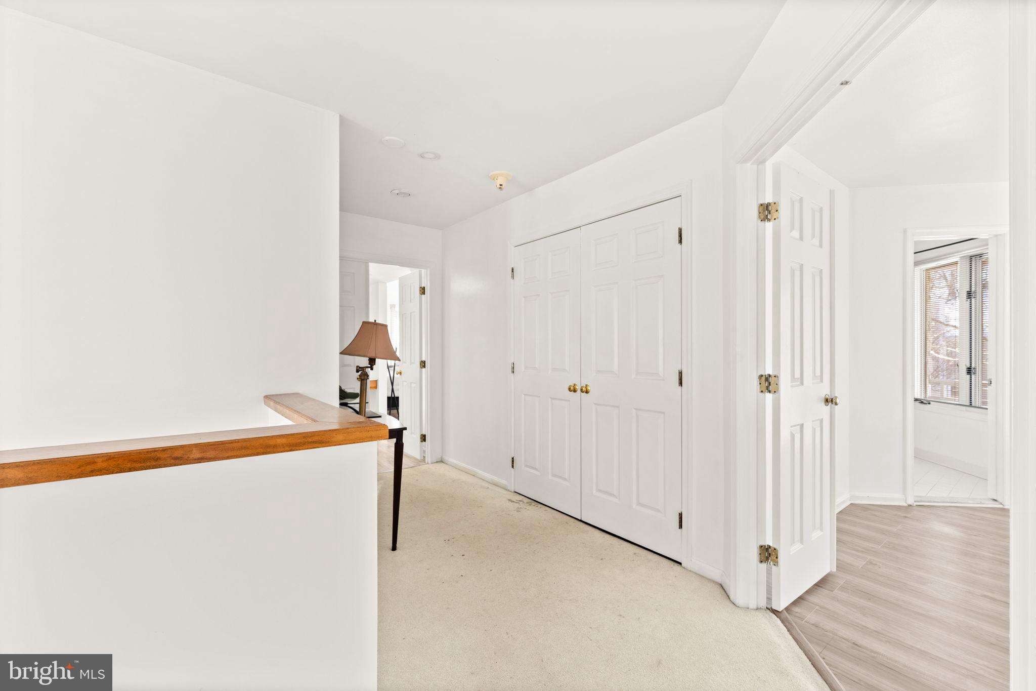 LOWES ISLAND - Residential