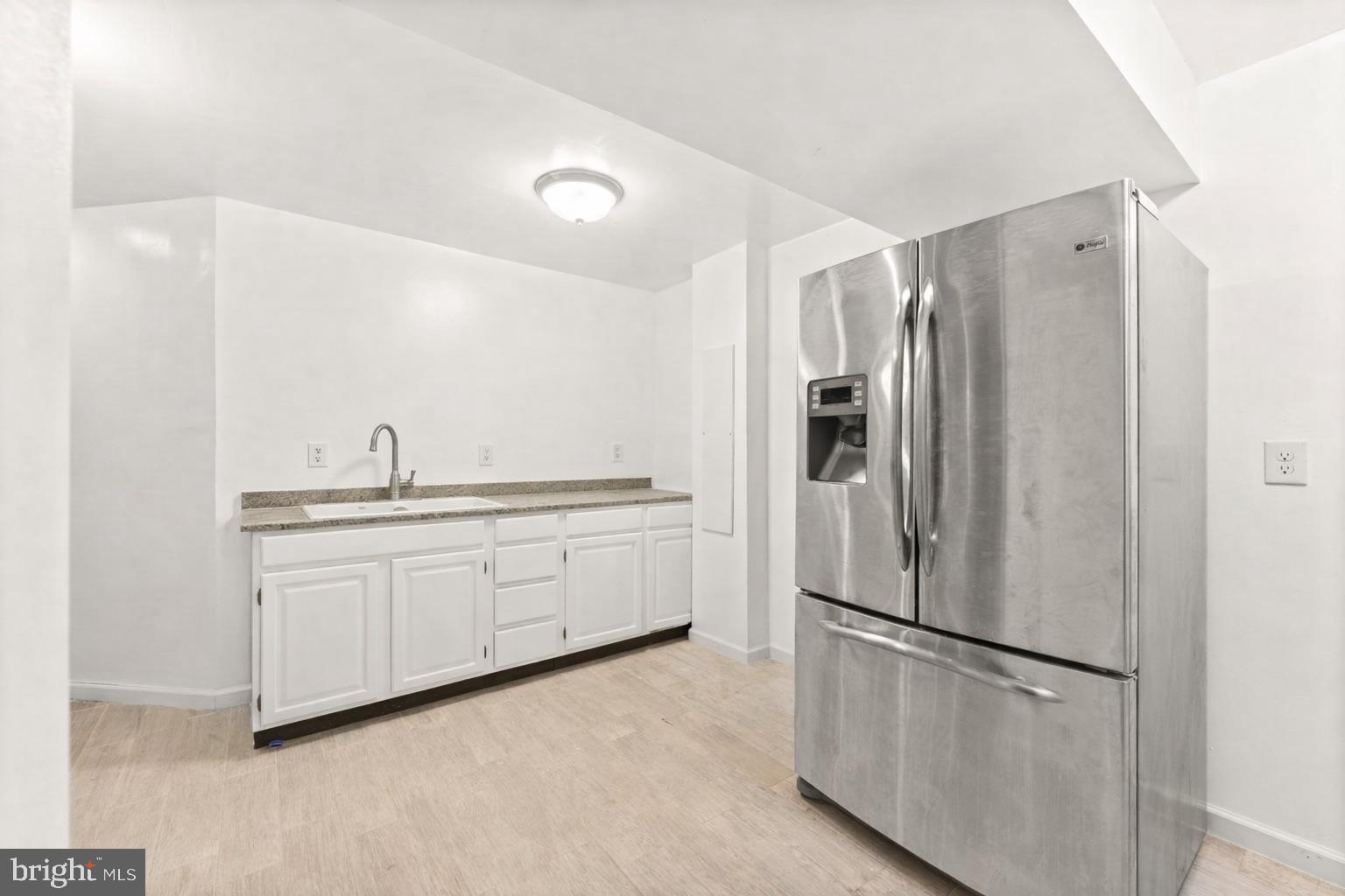 LOWES ISLAND - Residential