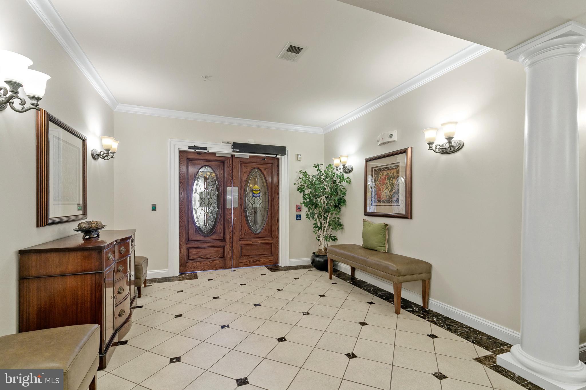 6155 SHADYWOOD ROAD 305