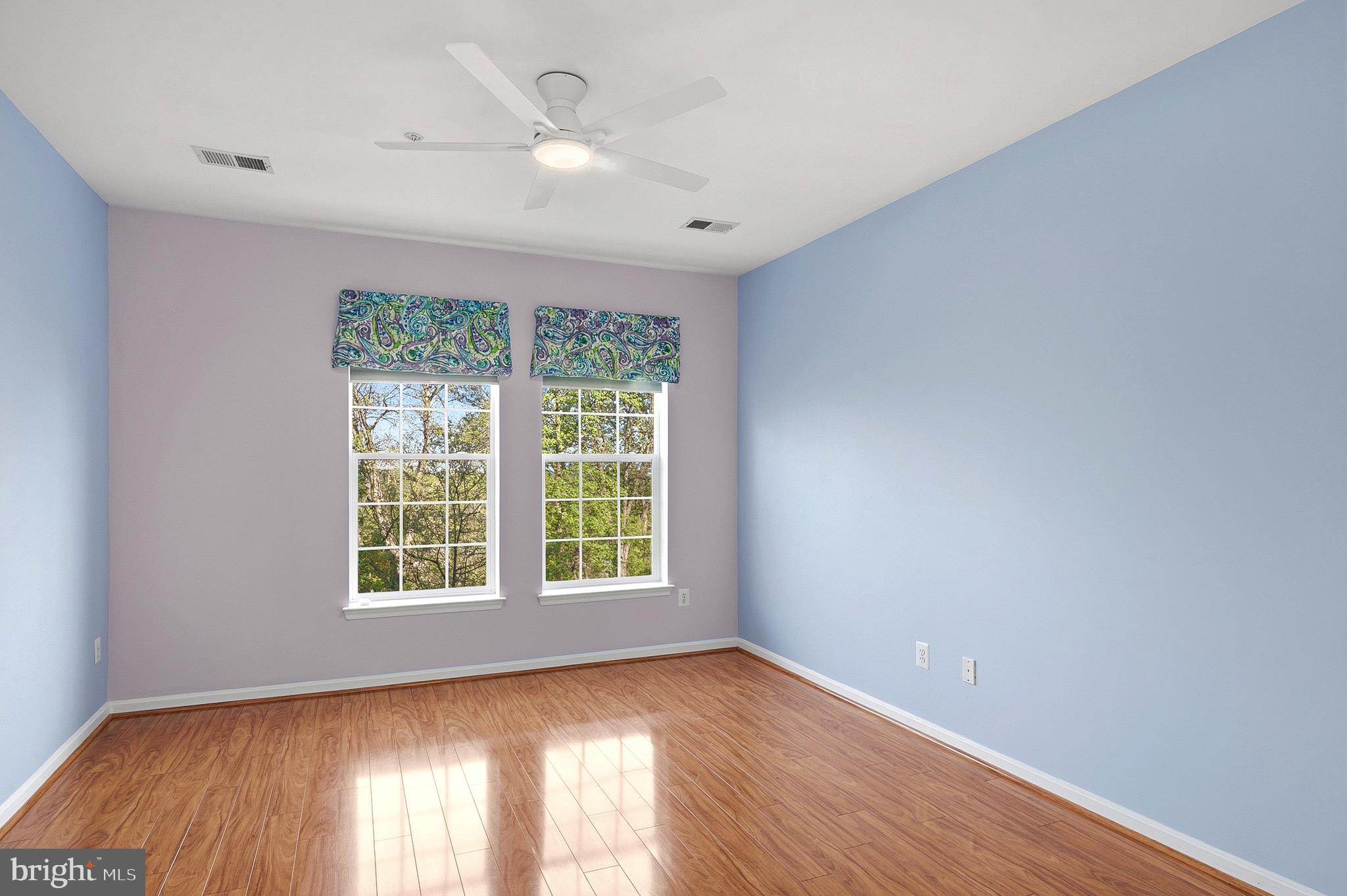 GATHERINGS AT LYNDWOOD - Residential