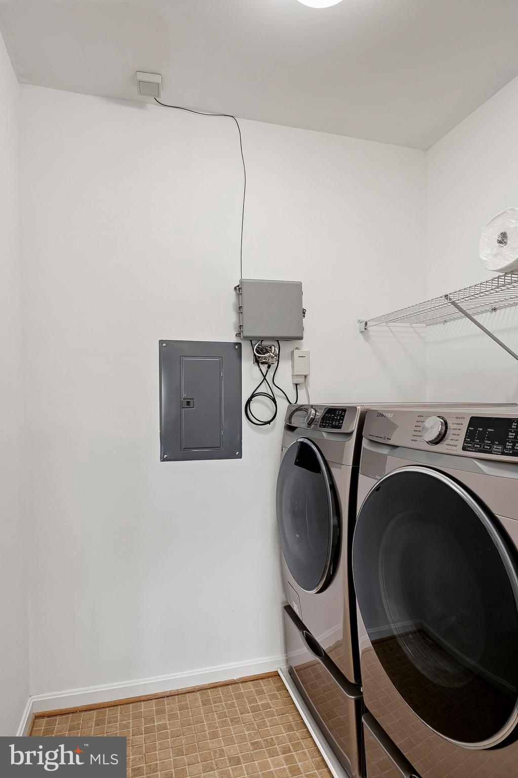 GATHERINGS AT LYNDWOOD - Residential