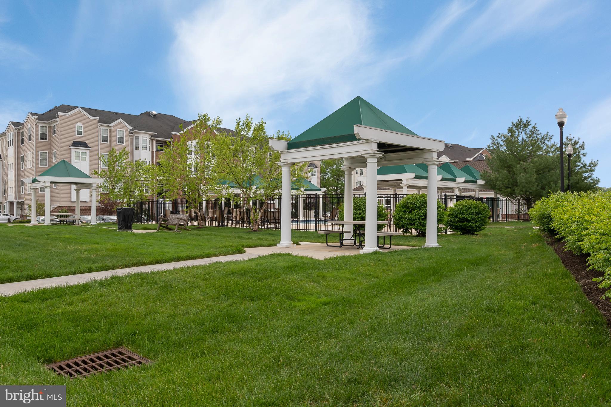 GATHERINGS AT LYNDWOOD - Residential