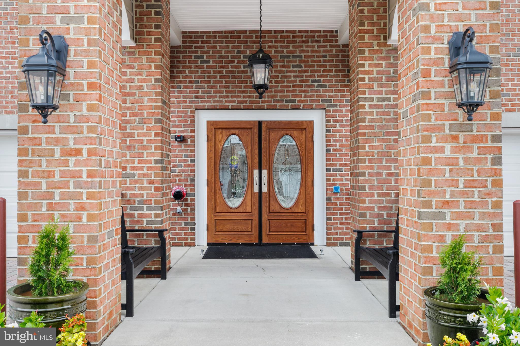 6155 SHADYWOOD ROAD 305