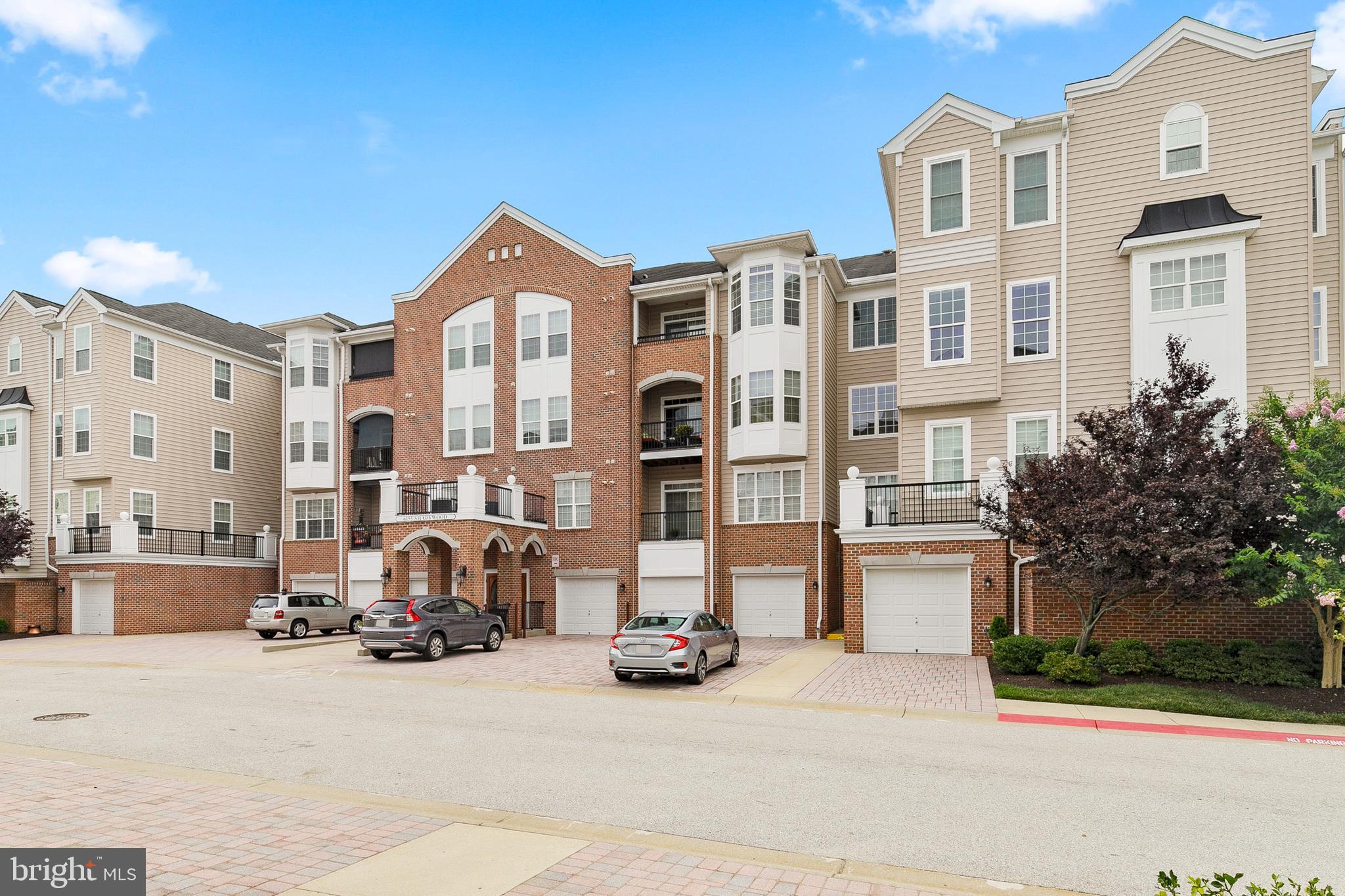 6155 SHADYWOOD ROAD 305