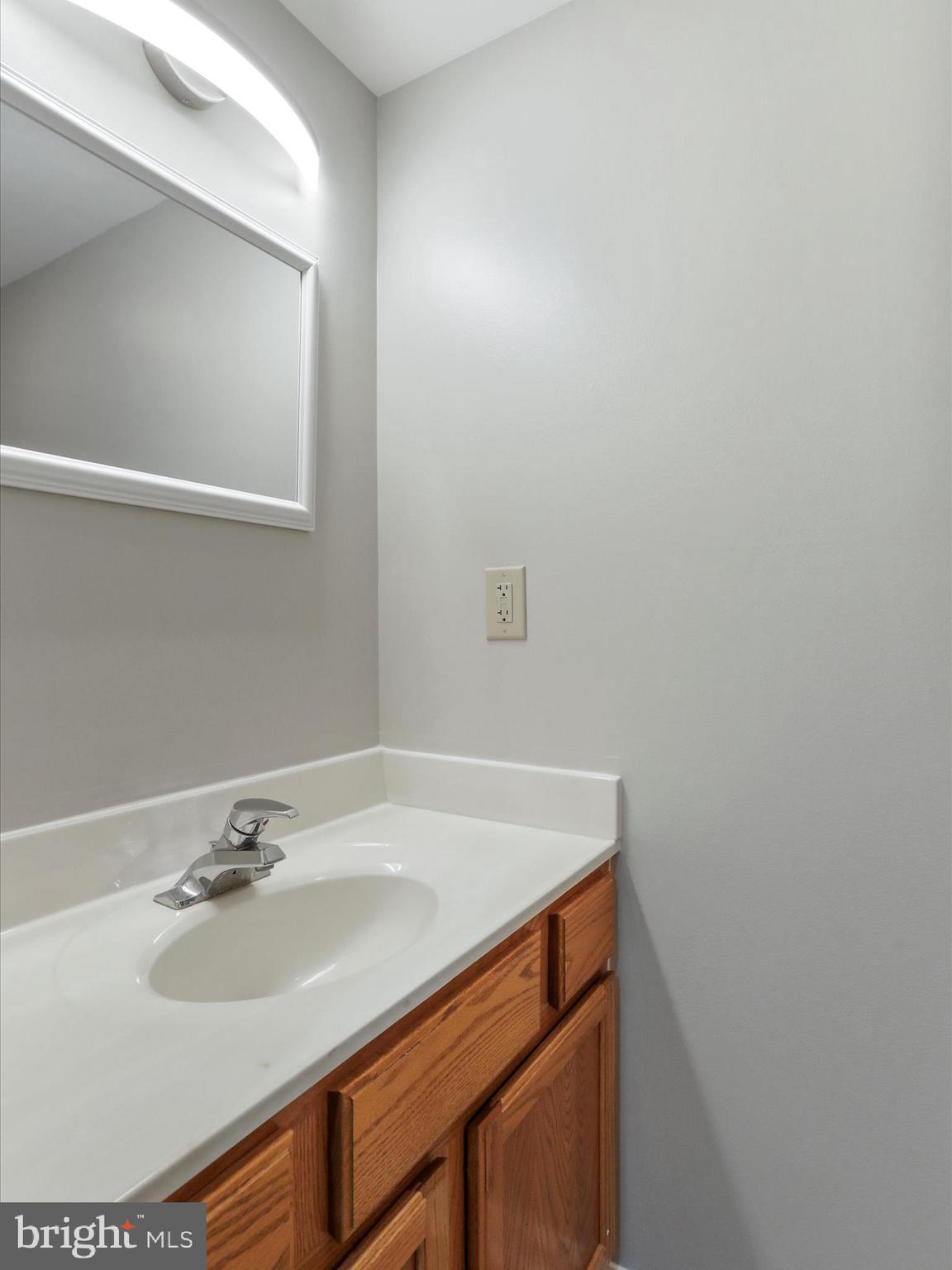 GEORGETOWN SQUARE - Residential