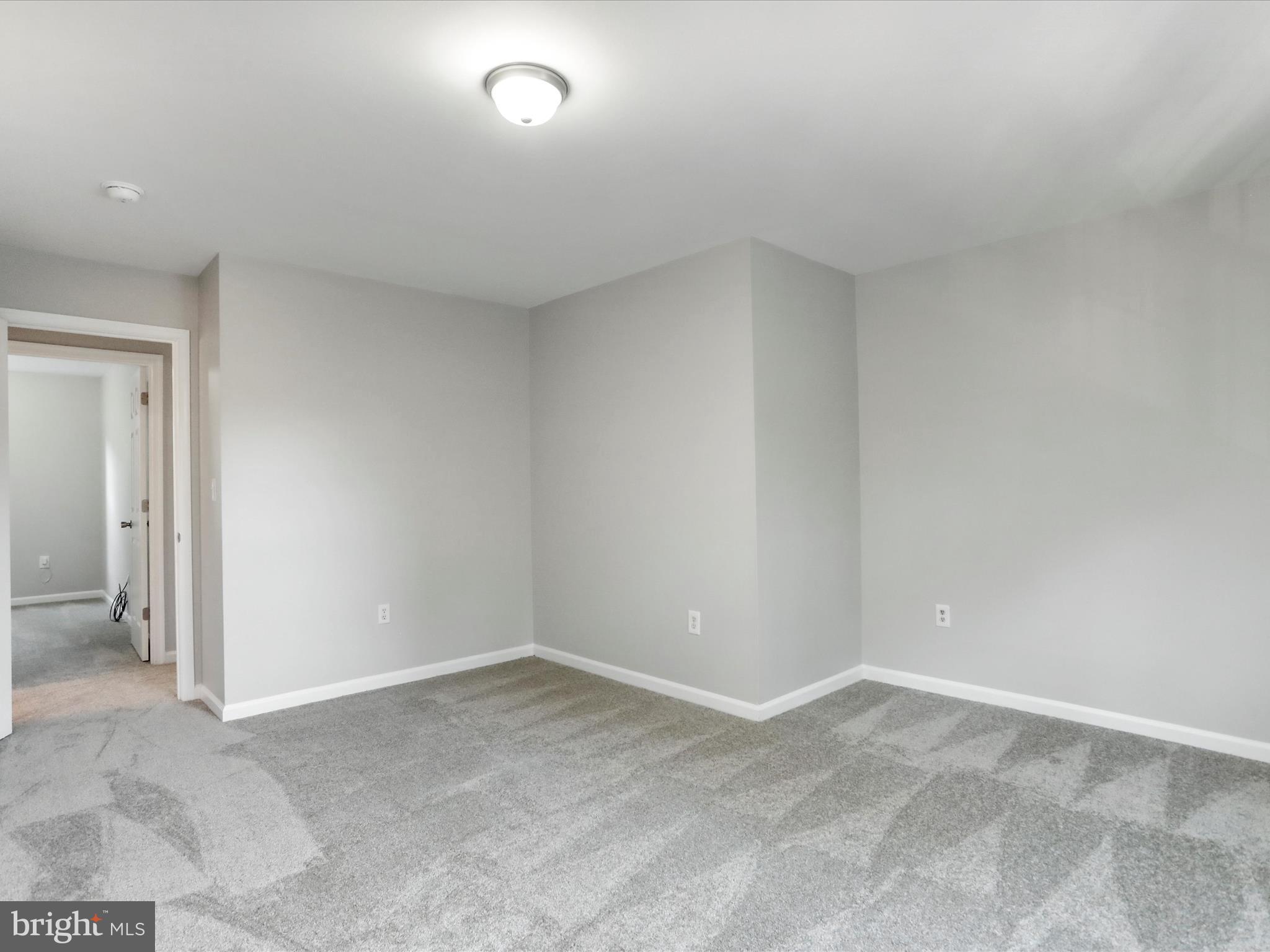 GEORGETOWN SQUARE - Residential