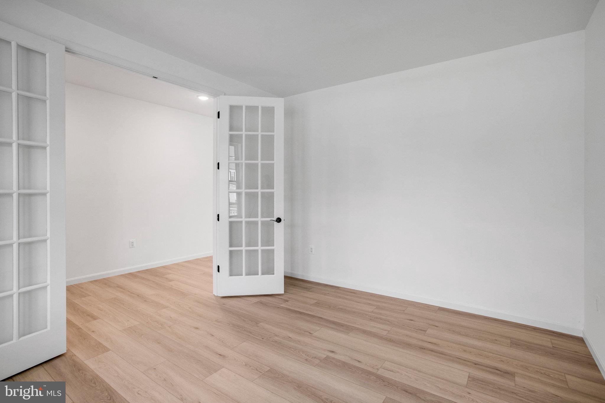 THE GREENS - Residential