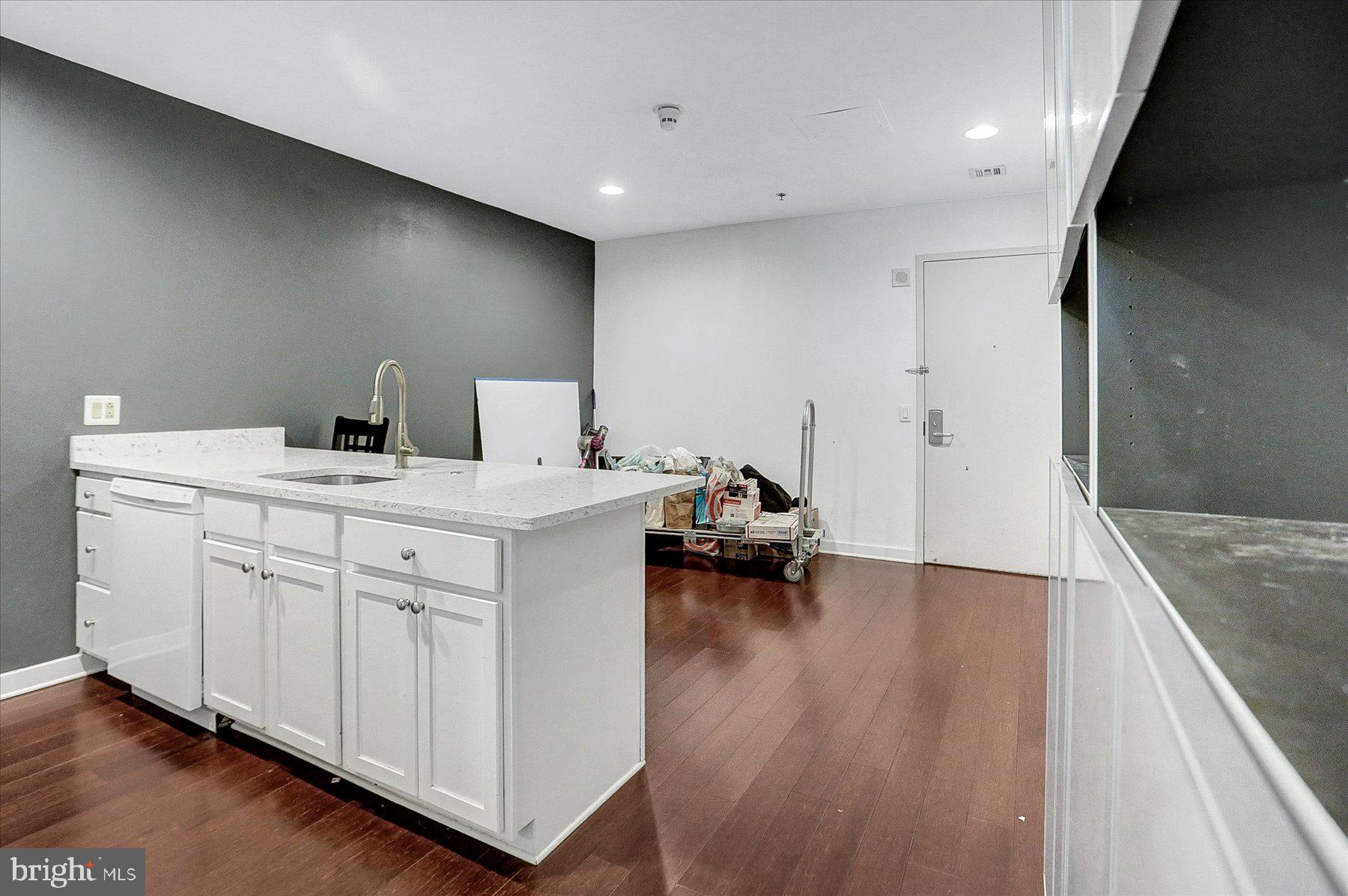 CHINATOWN - Residential