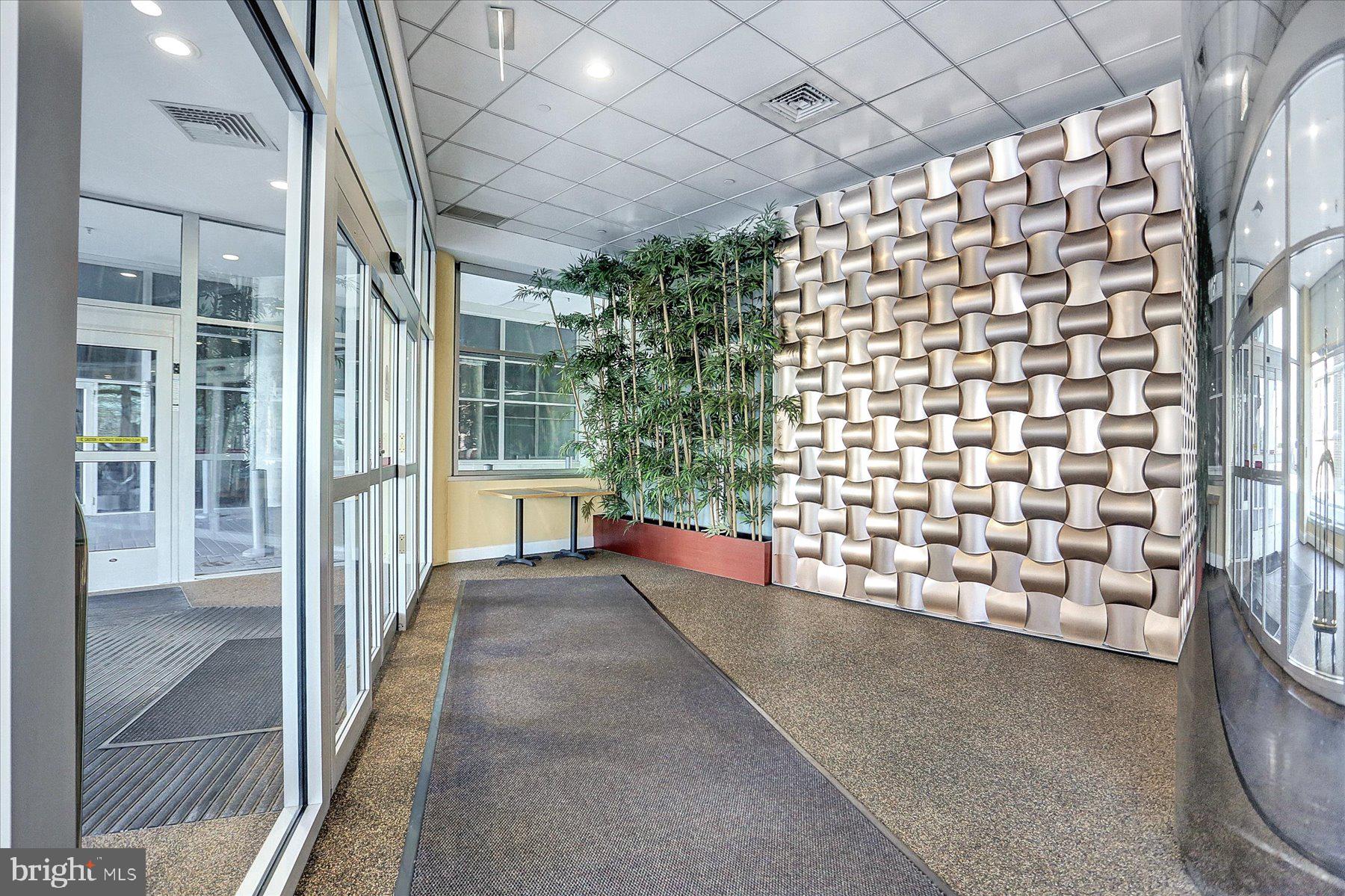 CHINATOWN - Residential