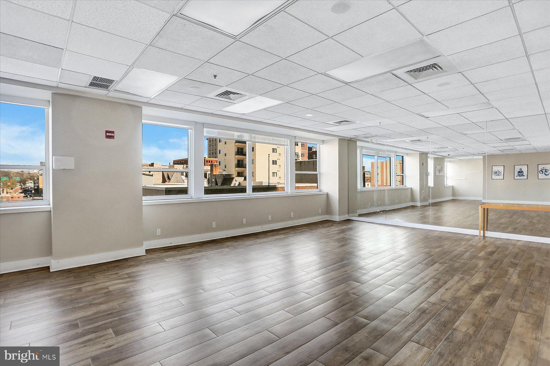 CHINATOWN - Residential