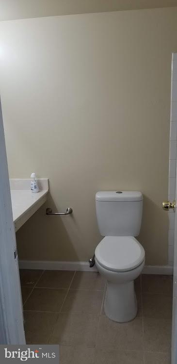 THE VISTAS - Residential Lease