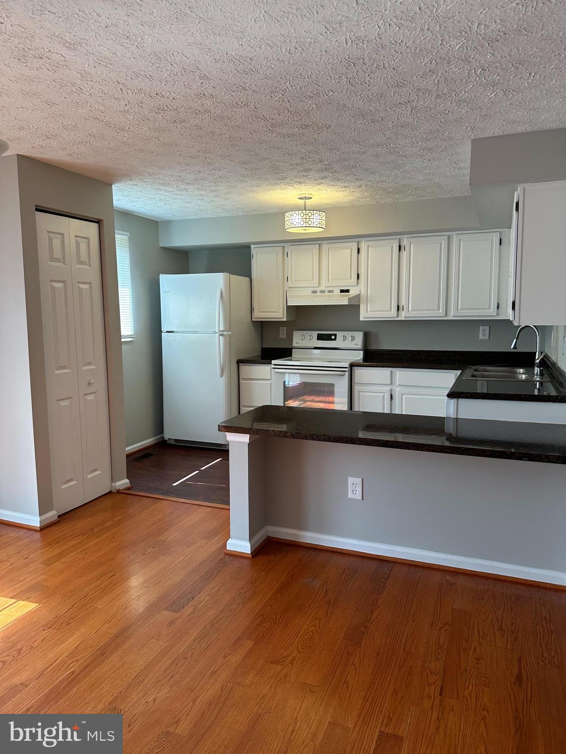 HERITAGE ESTATES - Residential Lease