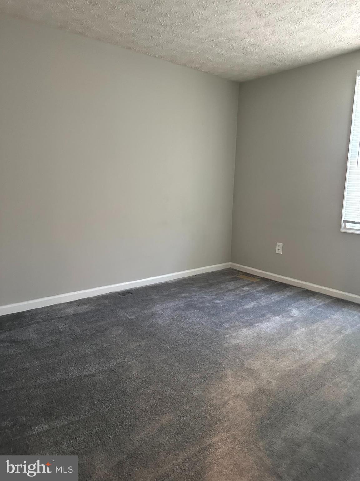 HERITAGE ESTATES - Residential Lease