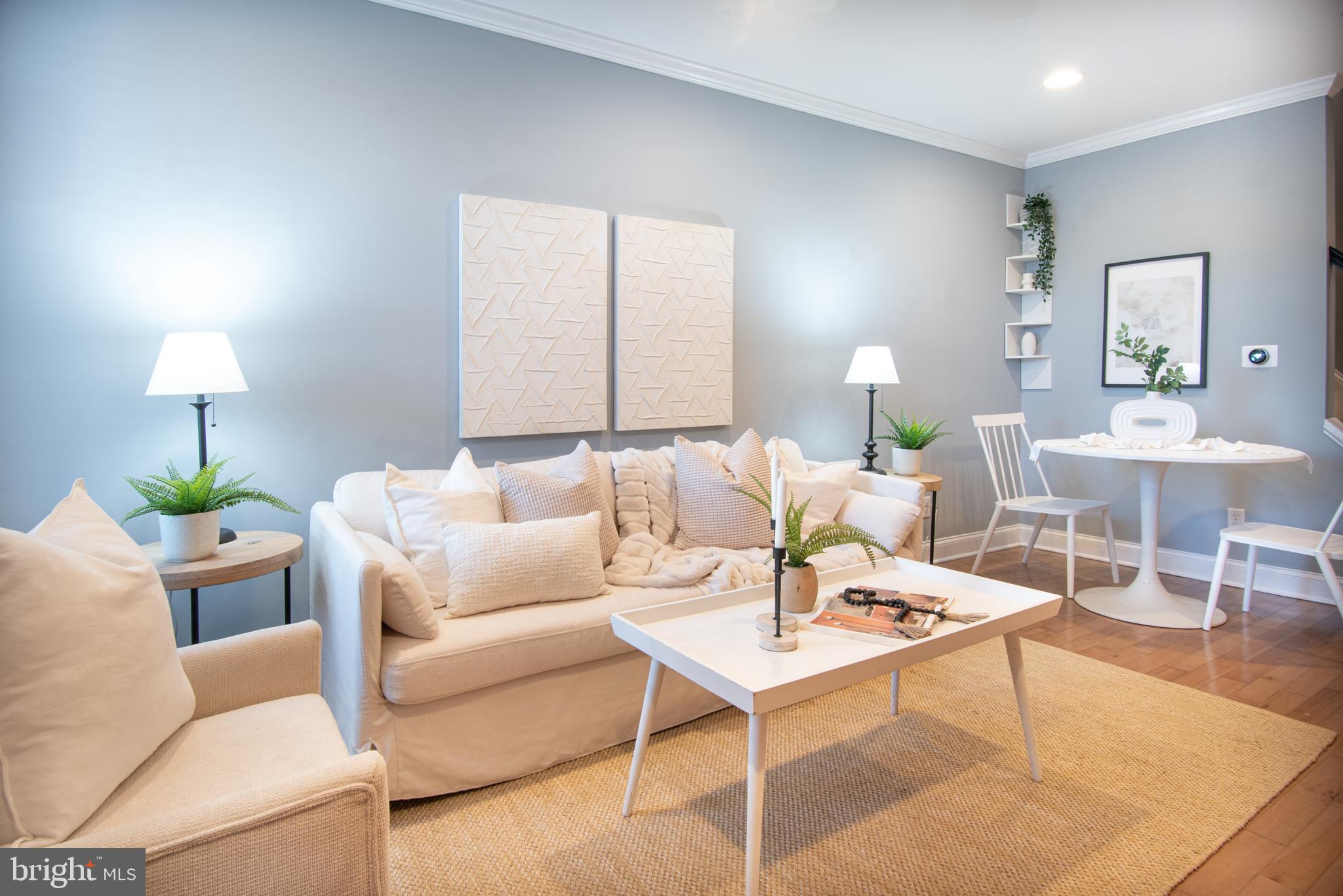 HIGHLANDTOWN - Residential