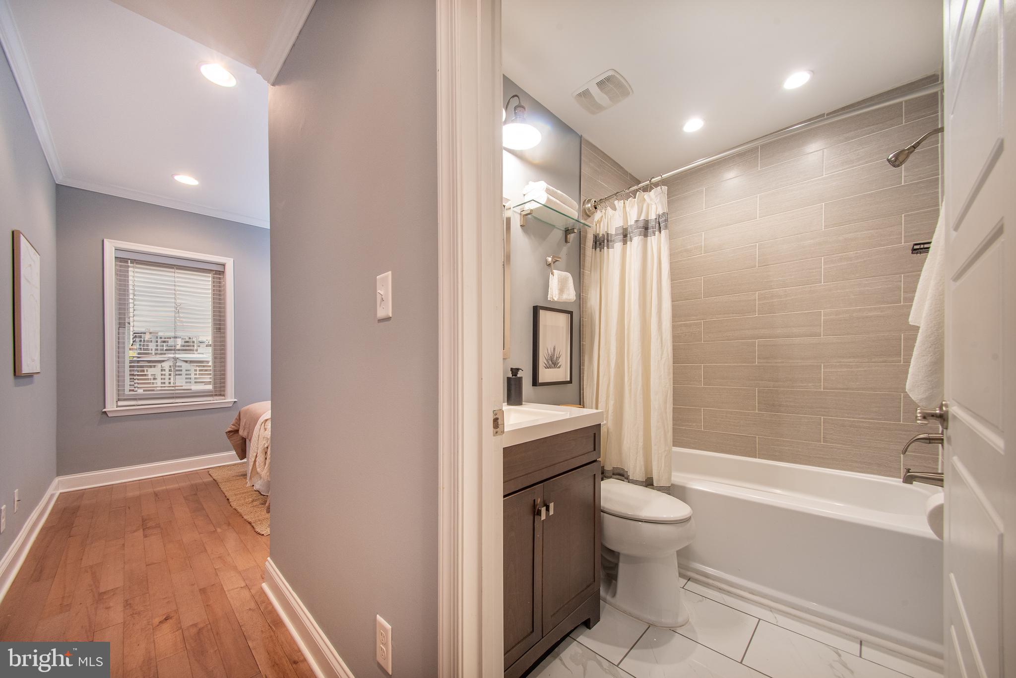 HIGHLANDTOWN - Residential