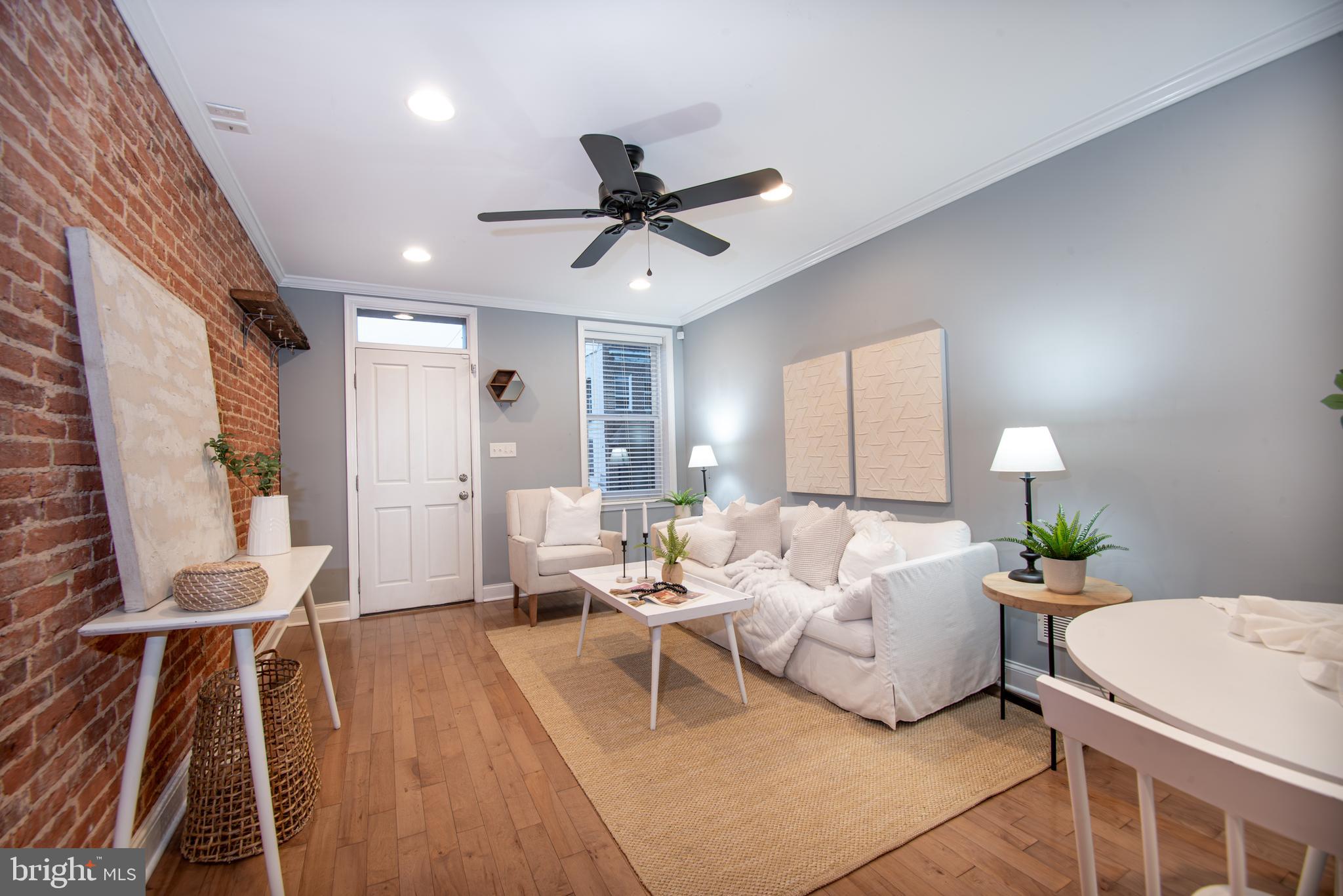 HIGHLANDTOWN - Residential