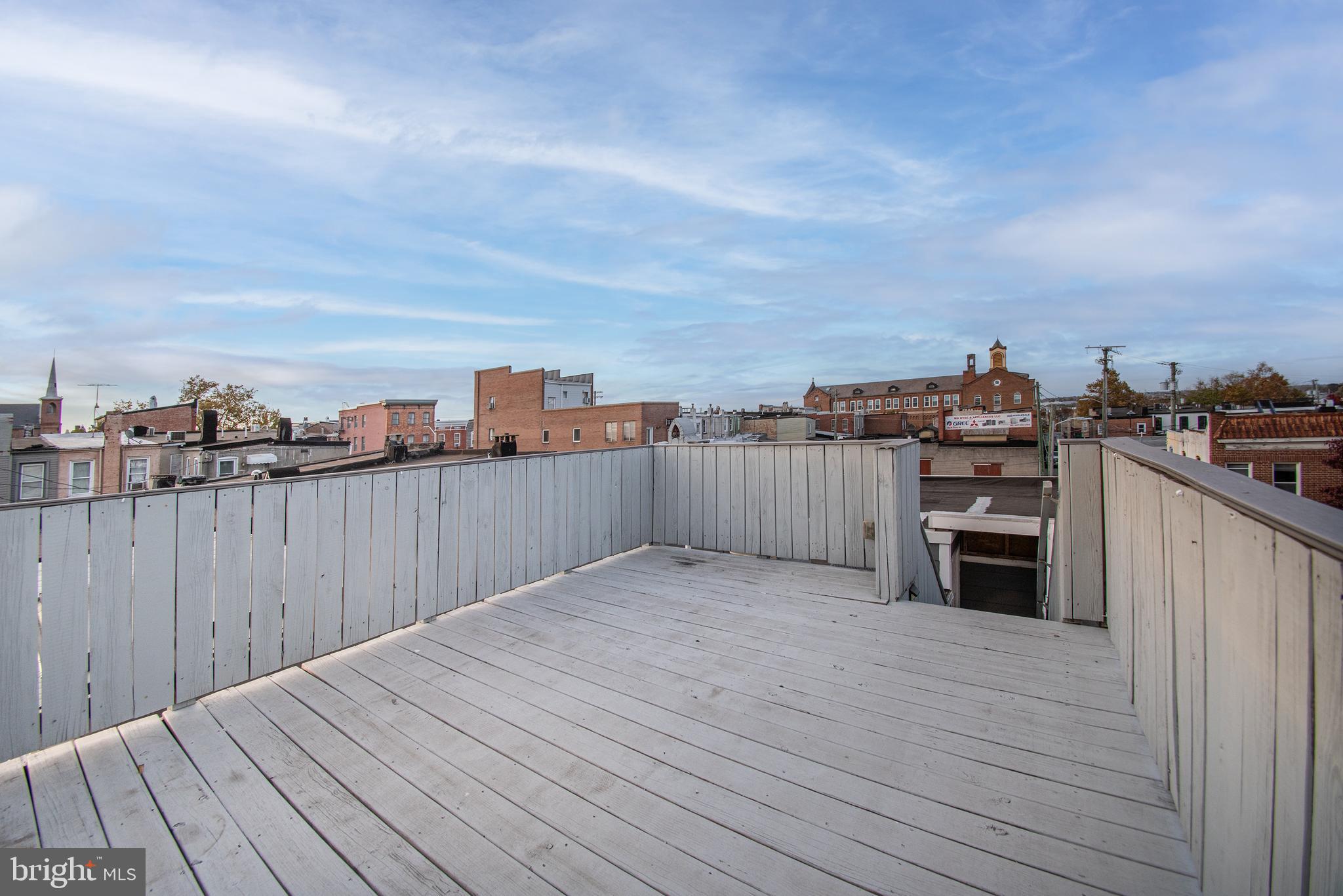 HIGHLANDTOWN - Residential