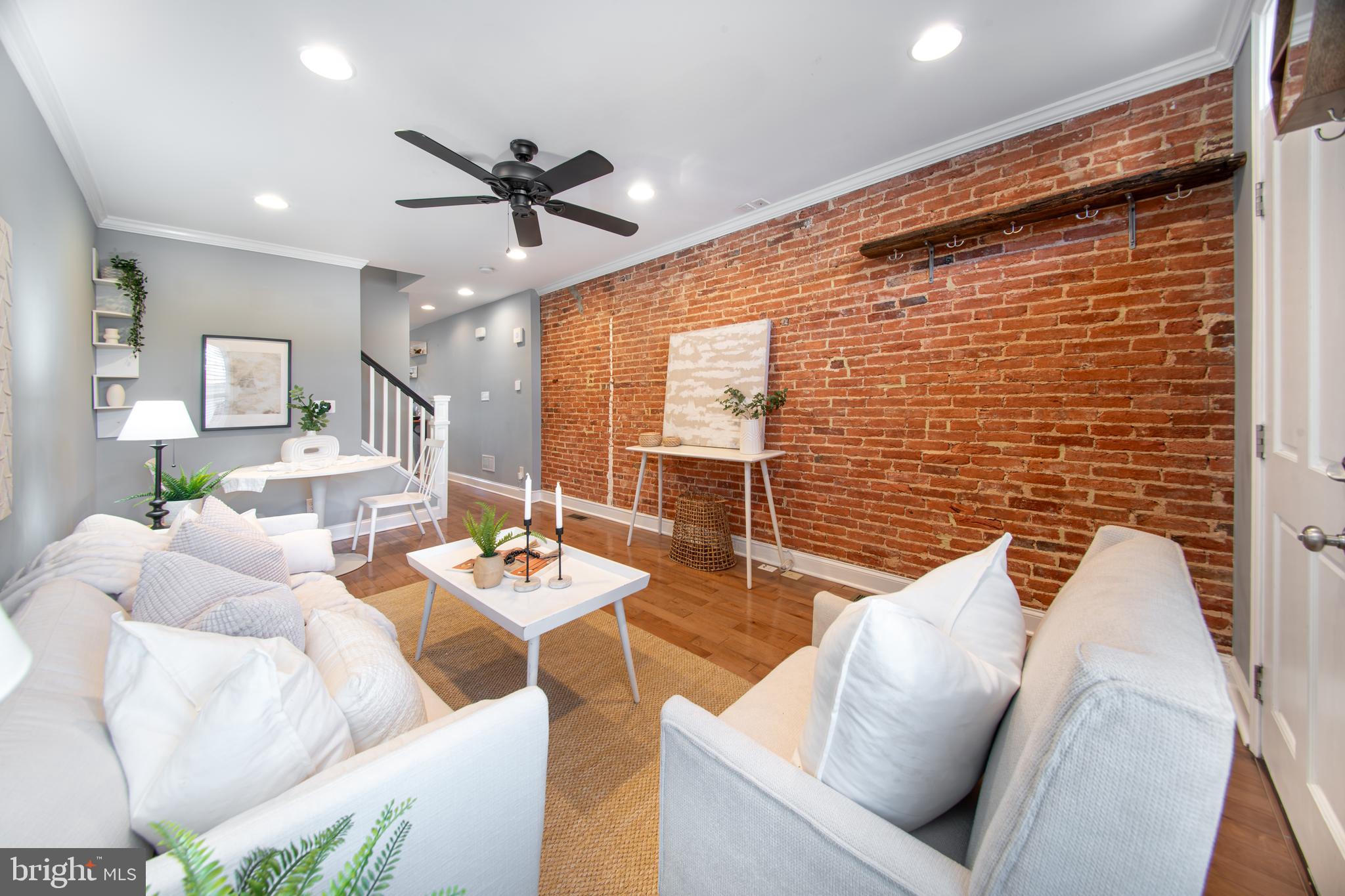 HIGHLANDTOWN - Residential