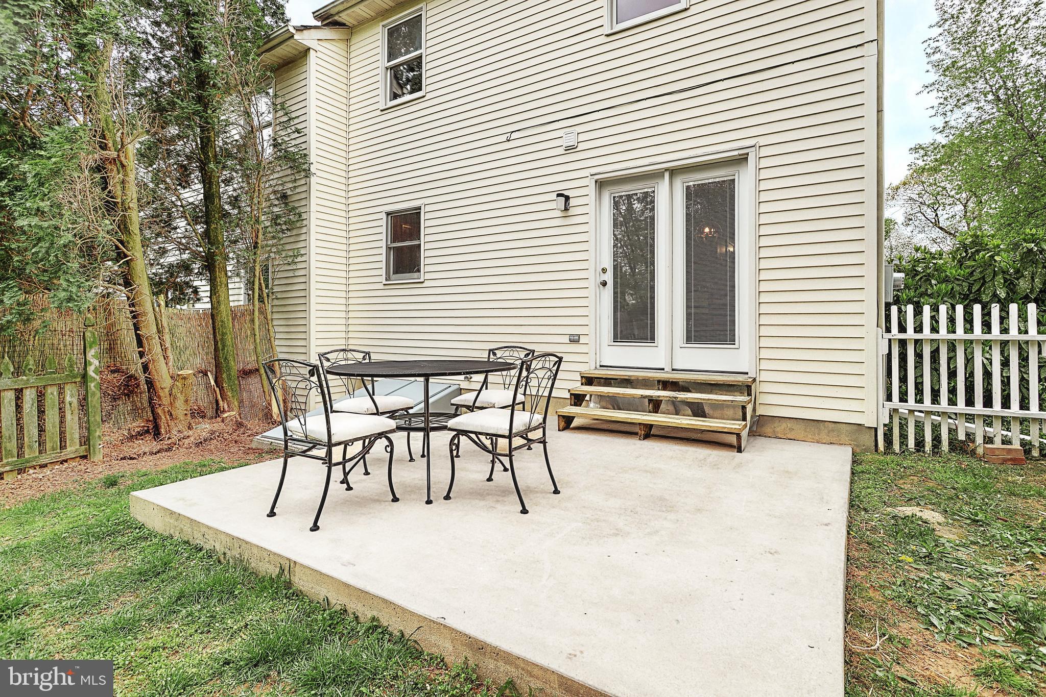 CHAPEL HILL - Residential