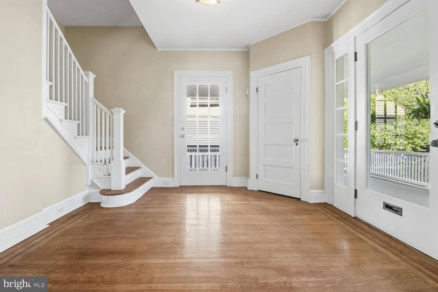 708 Hunting Place, Baltimore, MD 21229 photo 5