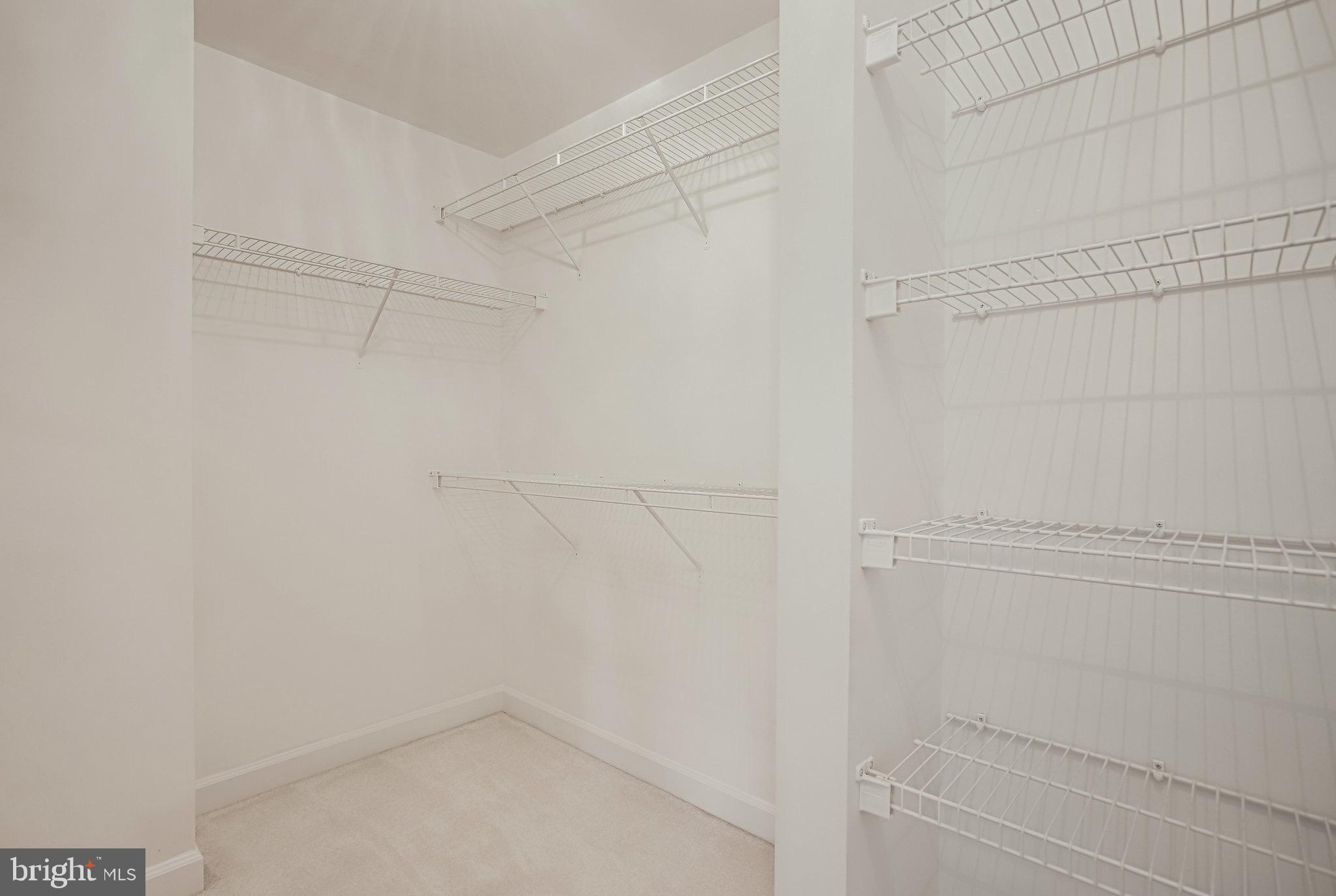 RIVER CREEK - Residential Lease