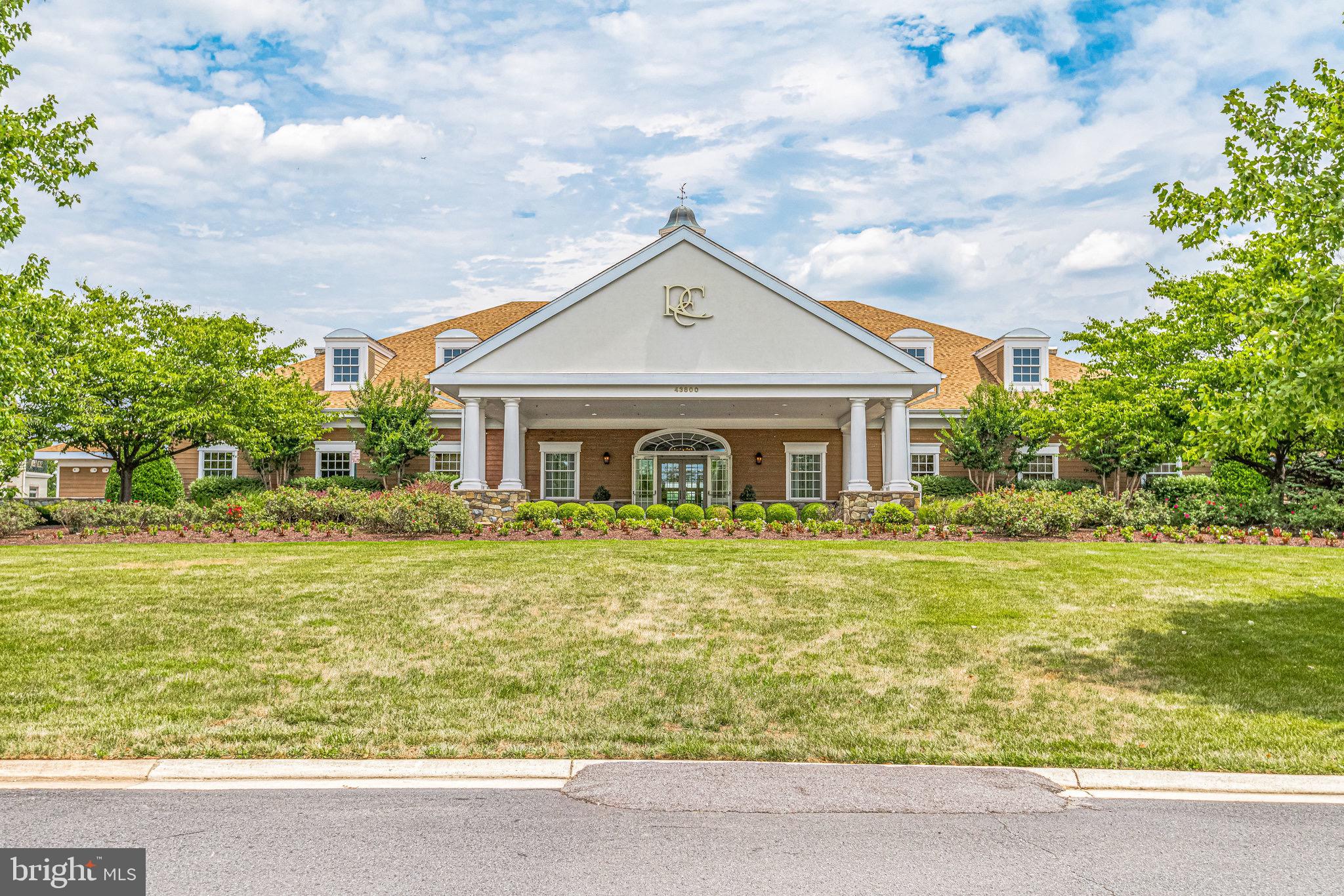 RIVER CREEK - Residential Lease