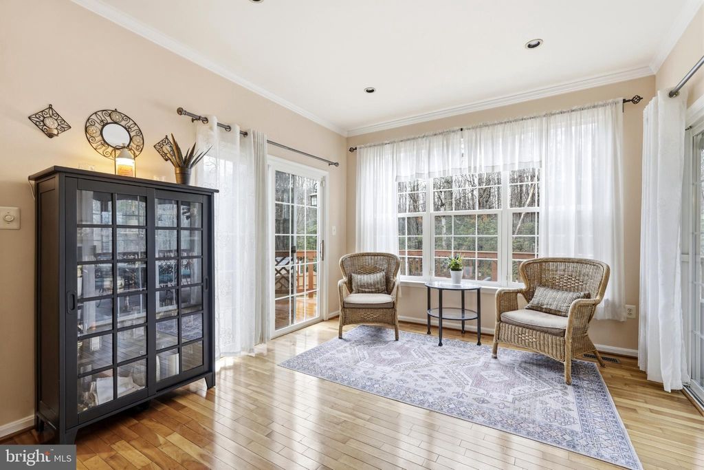 Photo of 5889 Fincastle Drive, MANASSAS, VA 20112 (MLS # VAPW2112522)