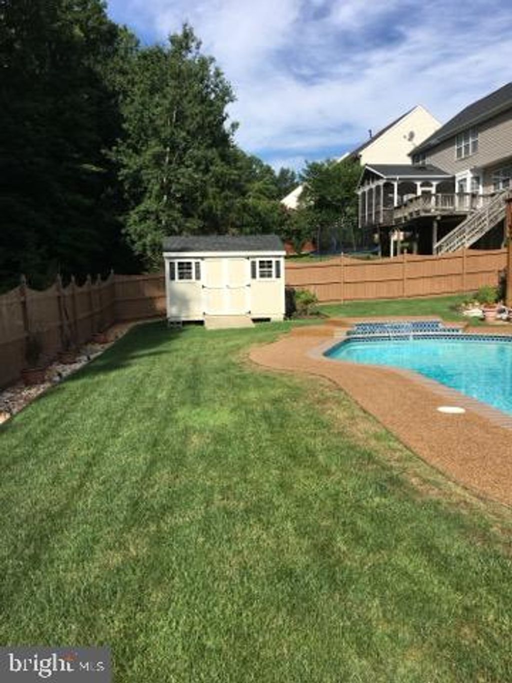 Photo of 5889 Fincastle Drive, MANASSAS, VA 20112 (MLS # VAPW2112522)