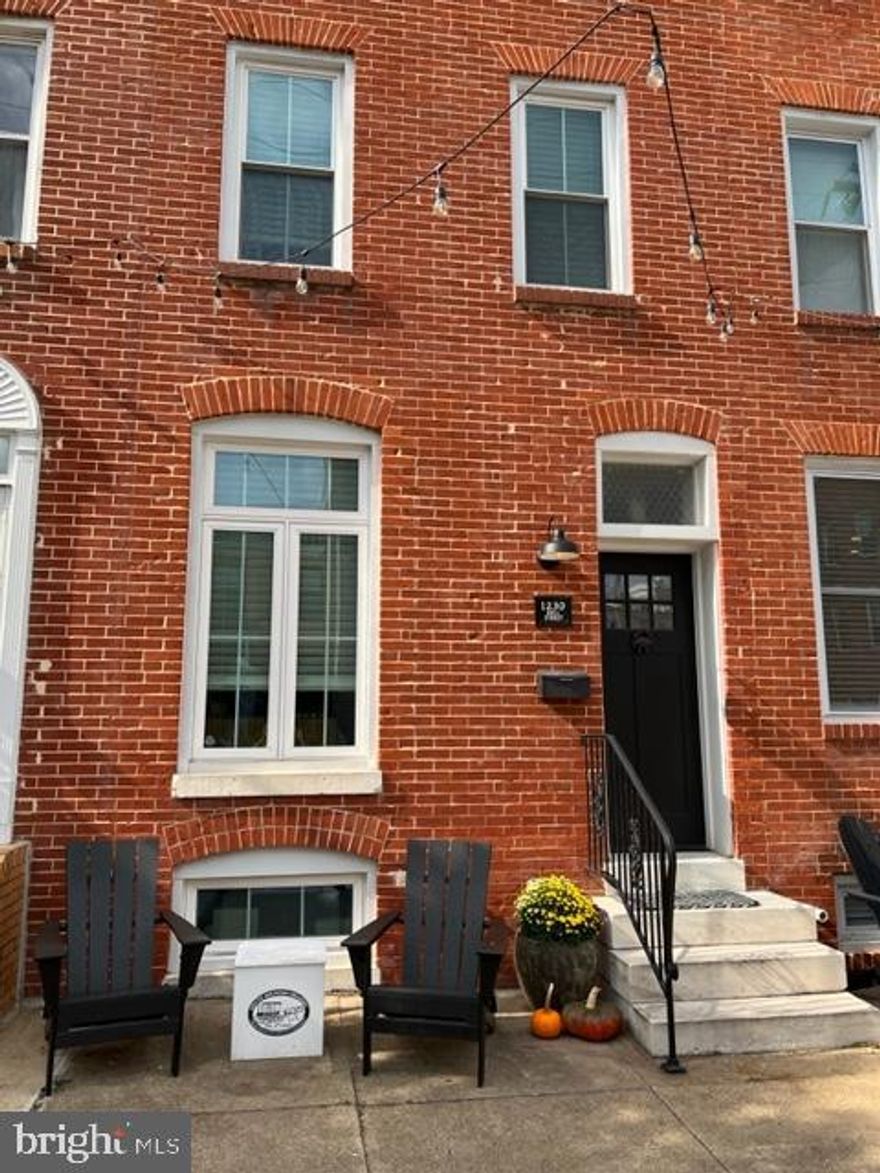 Beautiful, renovated townhome in quiet Locust Point. Professional pics coming soon!
