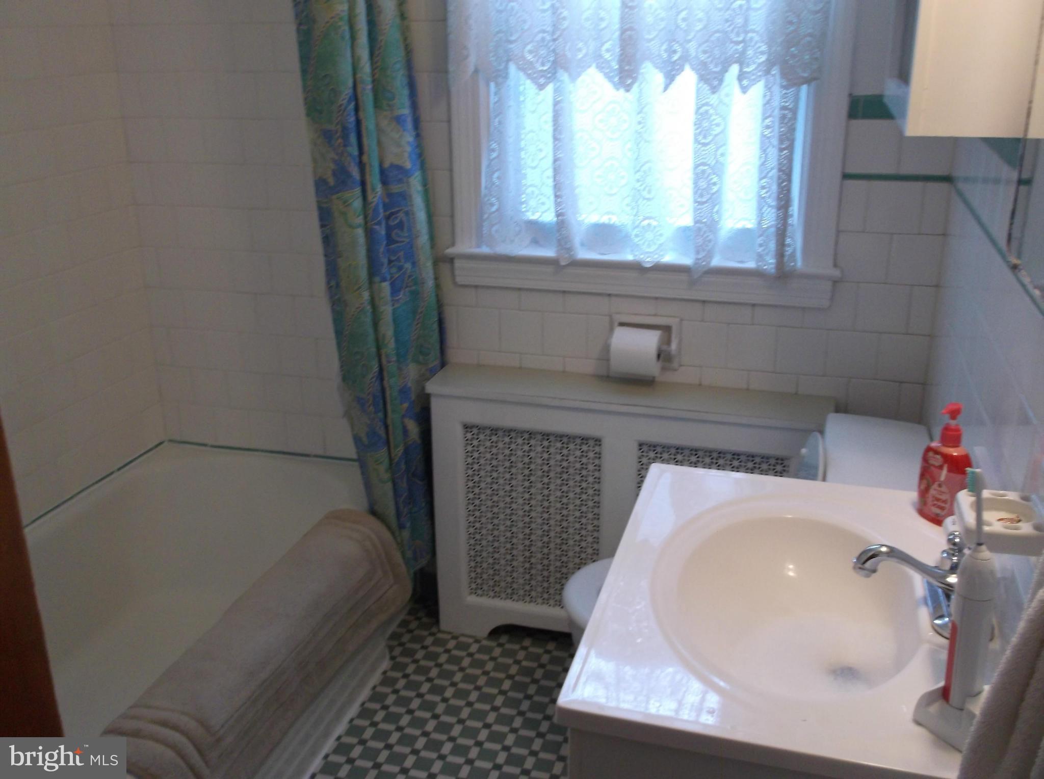 OVERLEA MANOR - Residential