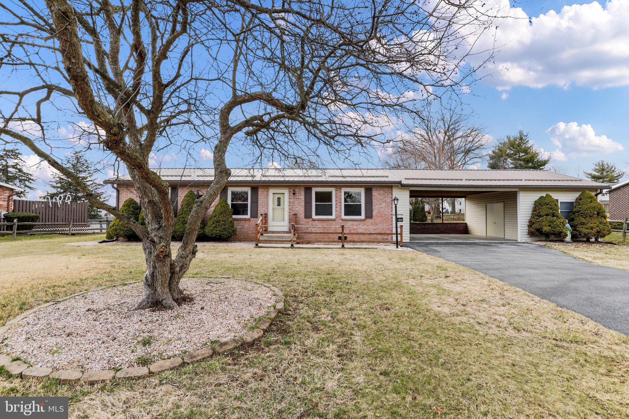 FAYETTEVILLE - Residential