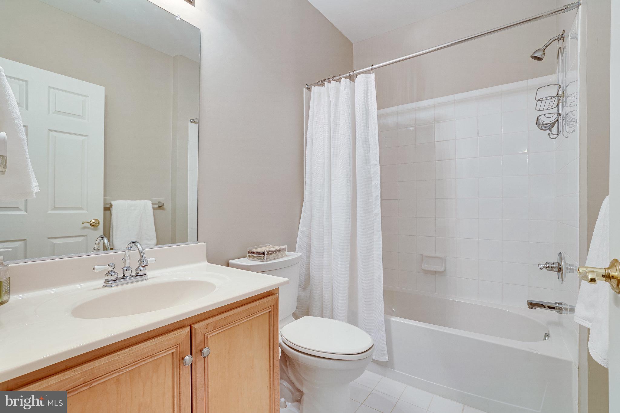 BELMONT COUNTRY CLUB - Residential