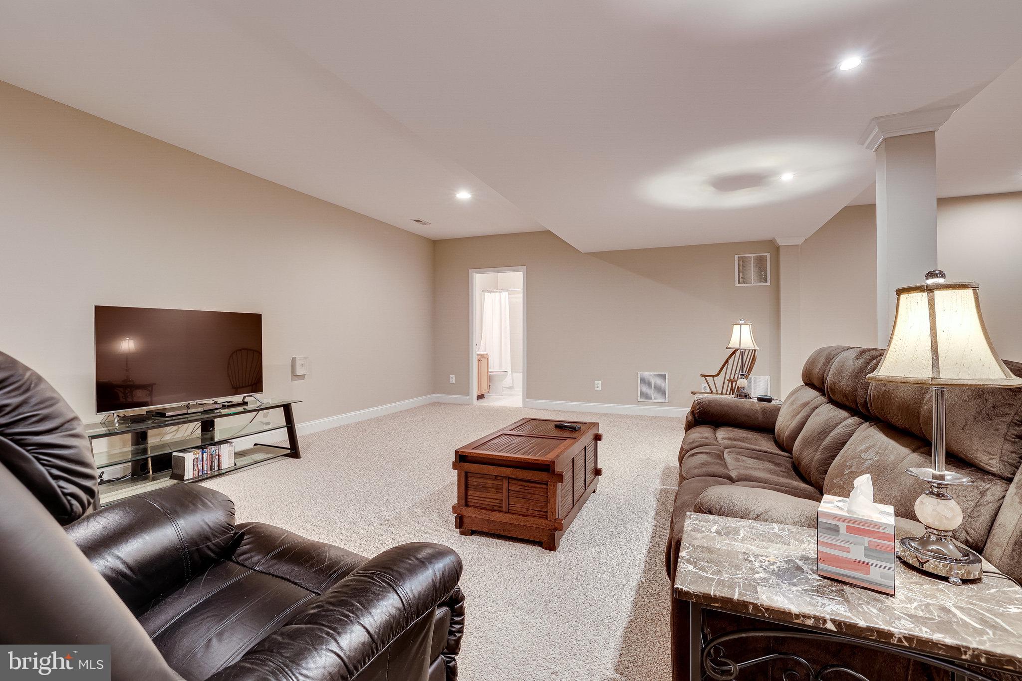 BELMONT COUNTRY CLUB - Residential