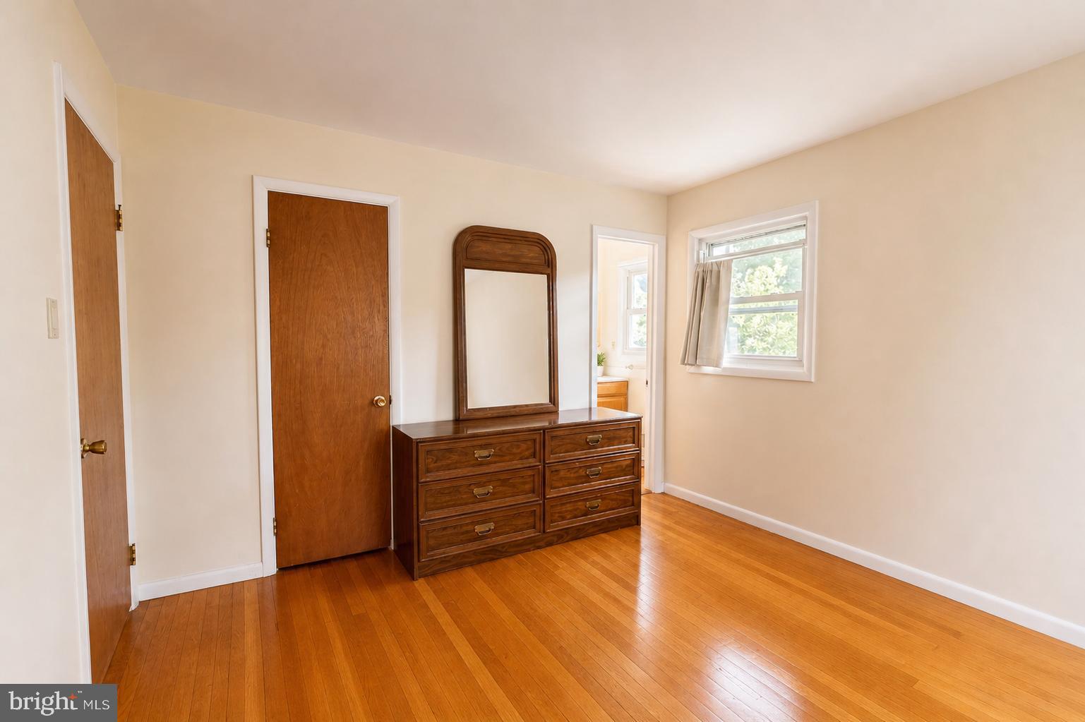 GLENORA HILLS - Residential