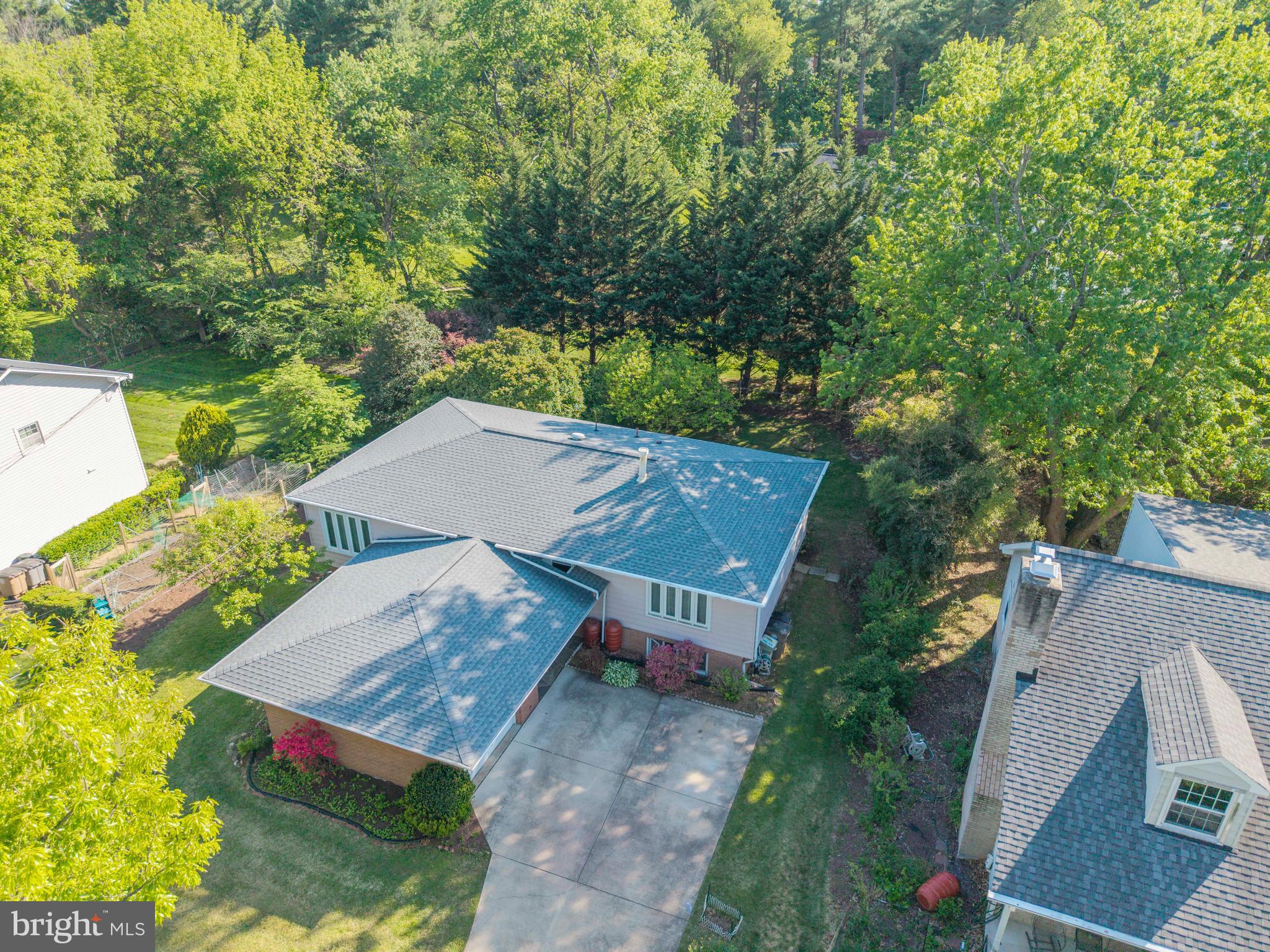 GLENORA HILLS - Residential