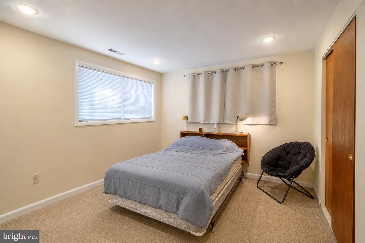 GLENORA HILLS - Residential