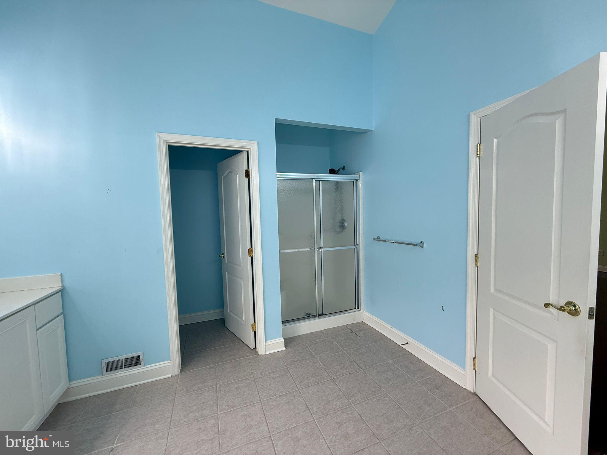 NORTHBROOK - Residential Lease