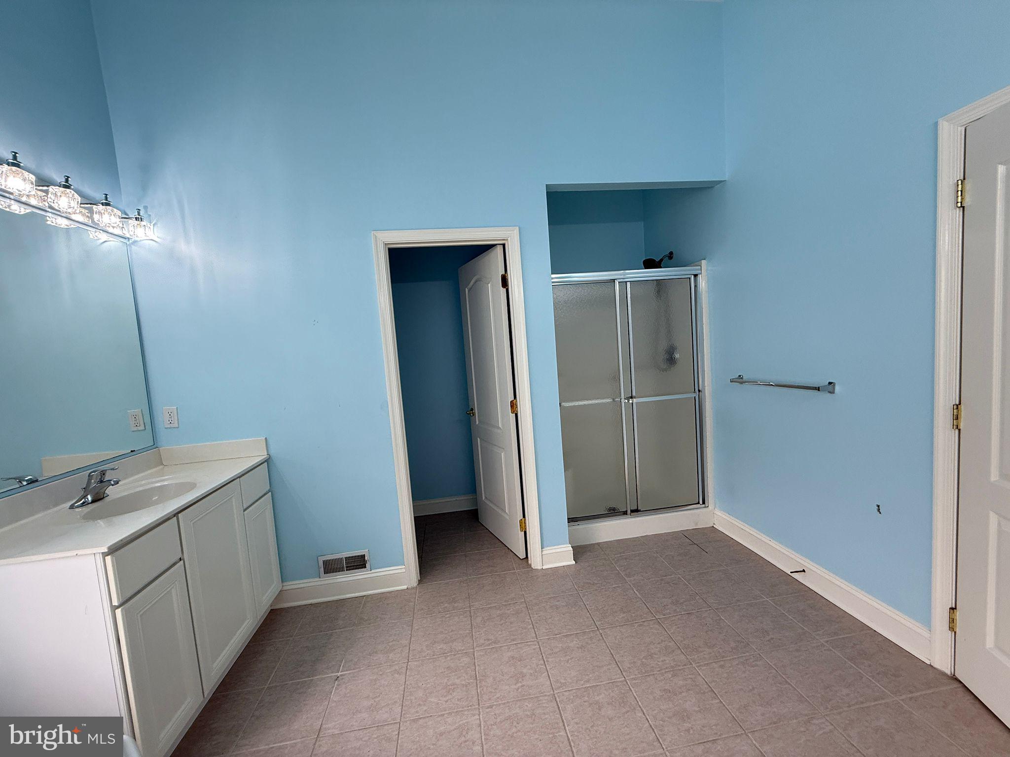 NORTHBROOK - Residential Lease