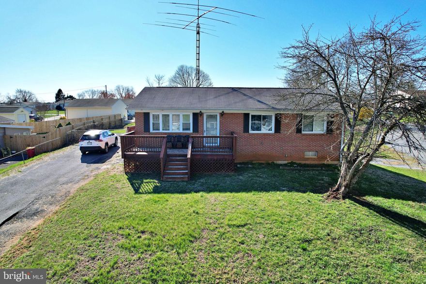 Charming all Brick 3BR, 1.5BA rancher on a spacious corner lot in Ranson! Features hardwood flooring throughout, tankless hot water heater (2021). All-electric utilities and systems, with public water and sewer. Basement is partially finished and could be finished to add additional bedrooms etc. Conveniently located near downtown, local shopping and amenities, and major commuter routes.

AS IS Sale by Senior Widow, Conventional and Cash only Buyers.