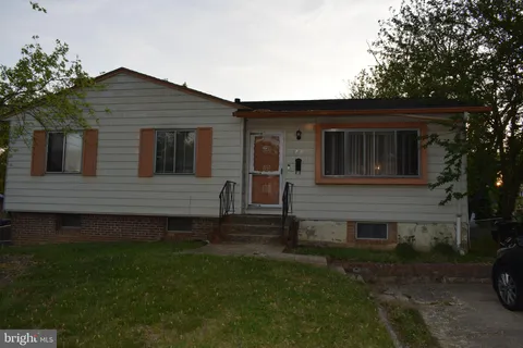 6704 Hastings Drive, Capitol Heights, MD MLS: MDPG2201964