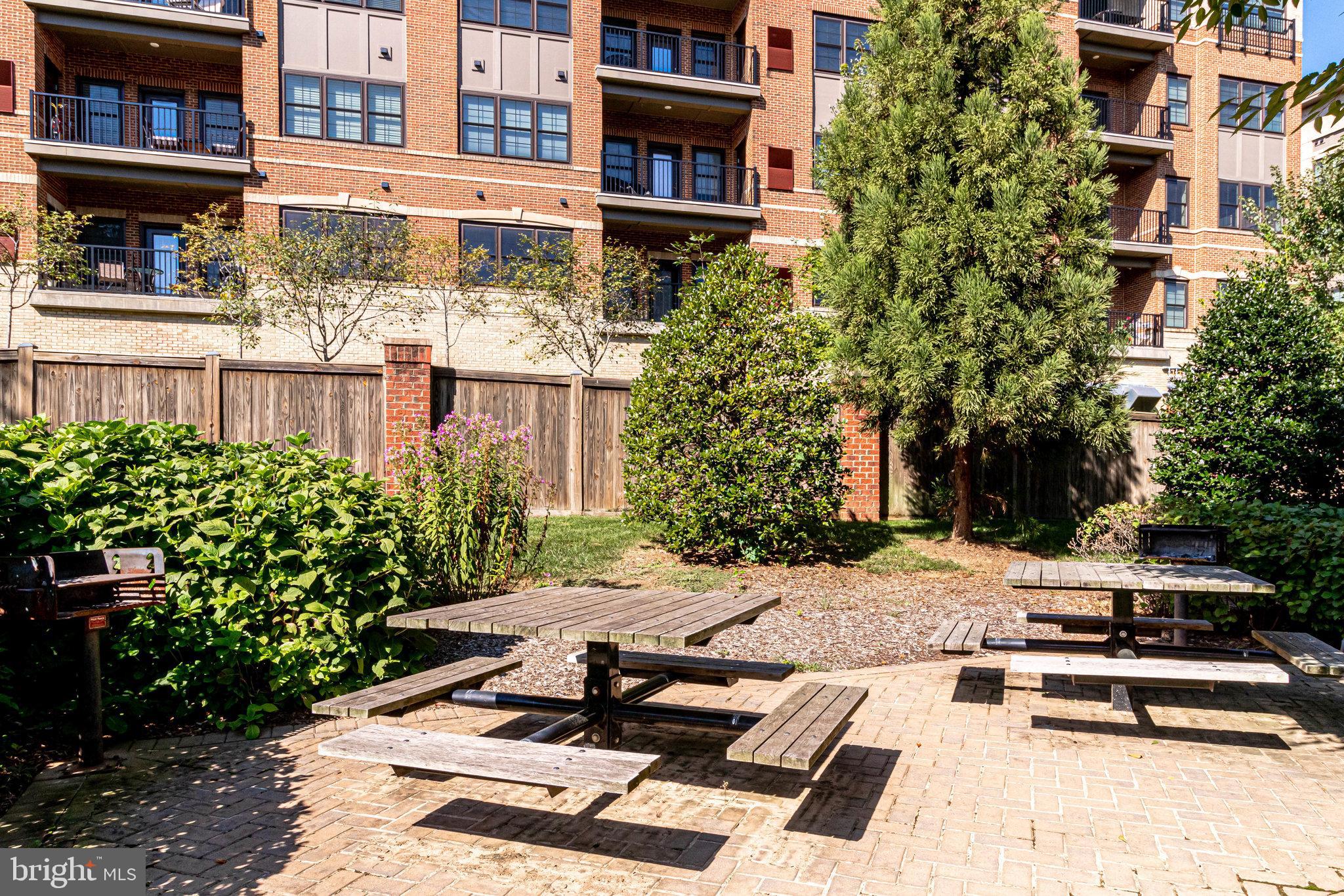 HUNTERS BRANCH - Residential