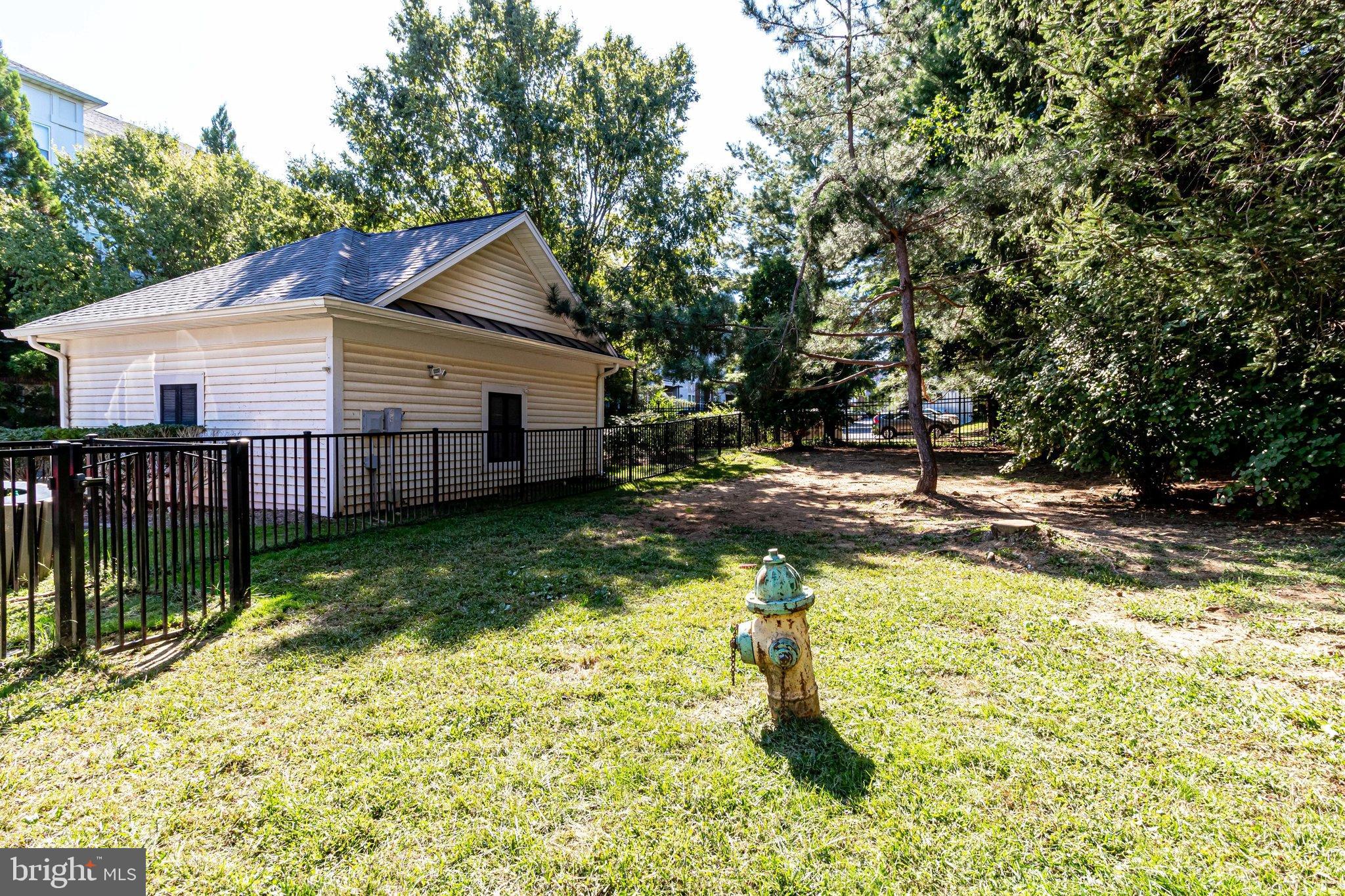 HUNTERS BRANCH - Residential