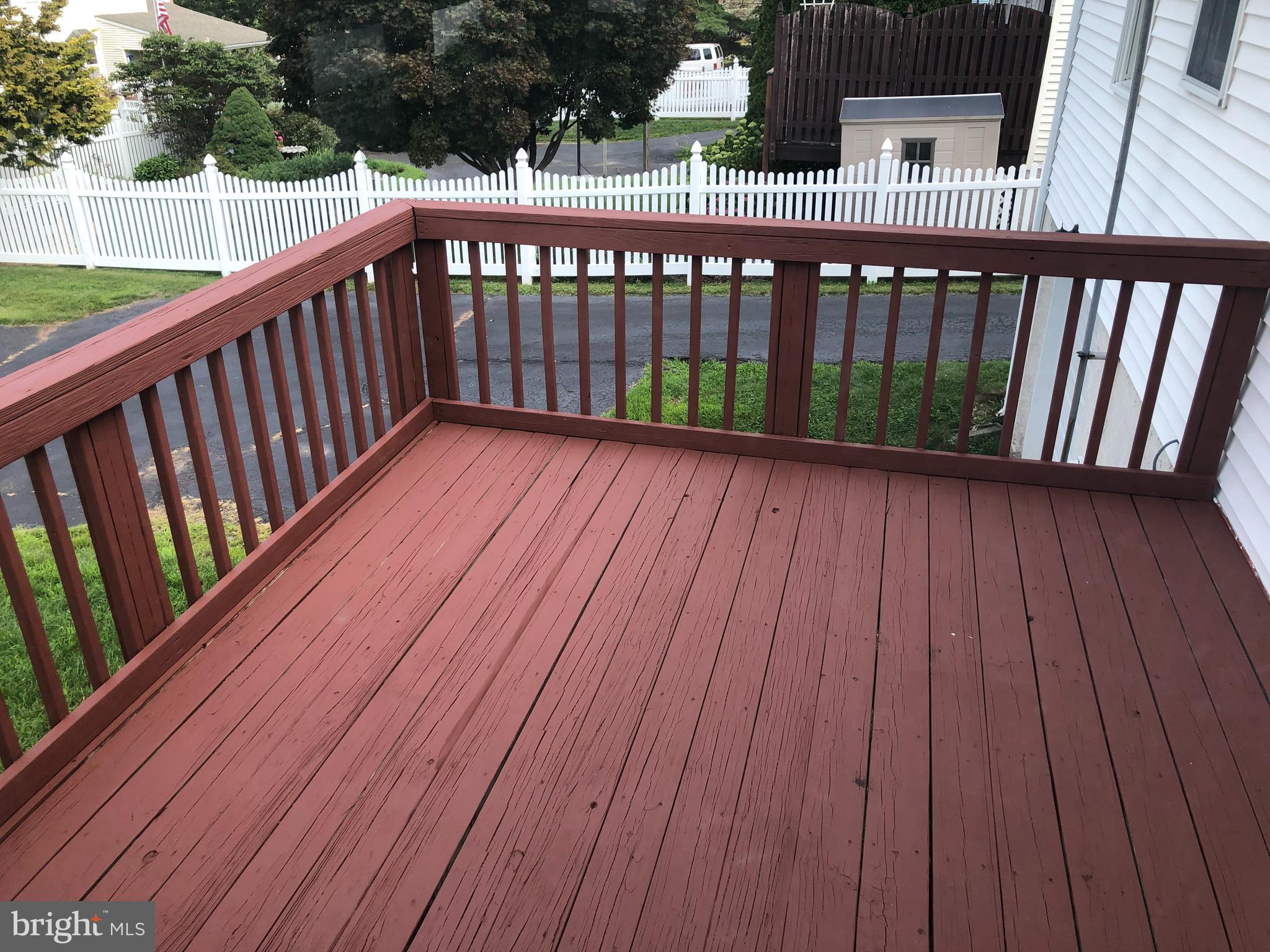 PRESIDENTIAL ESTS - Residential