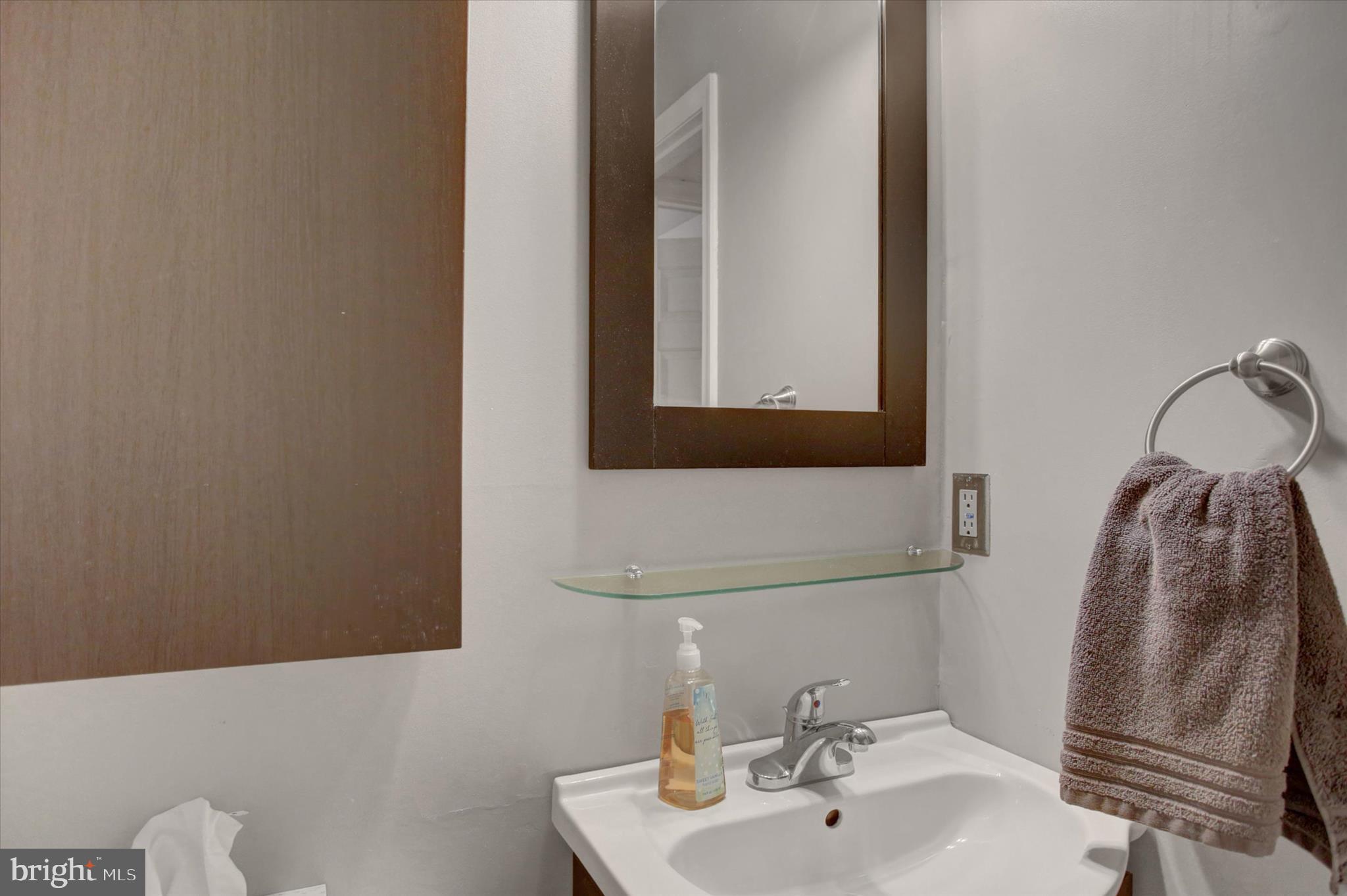 DELANCEY COURT - Residential