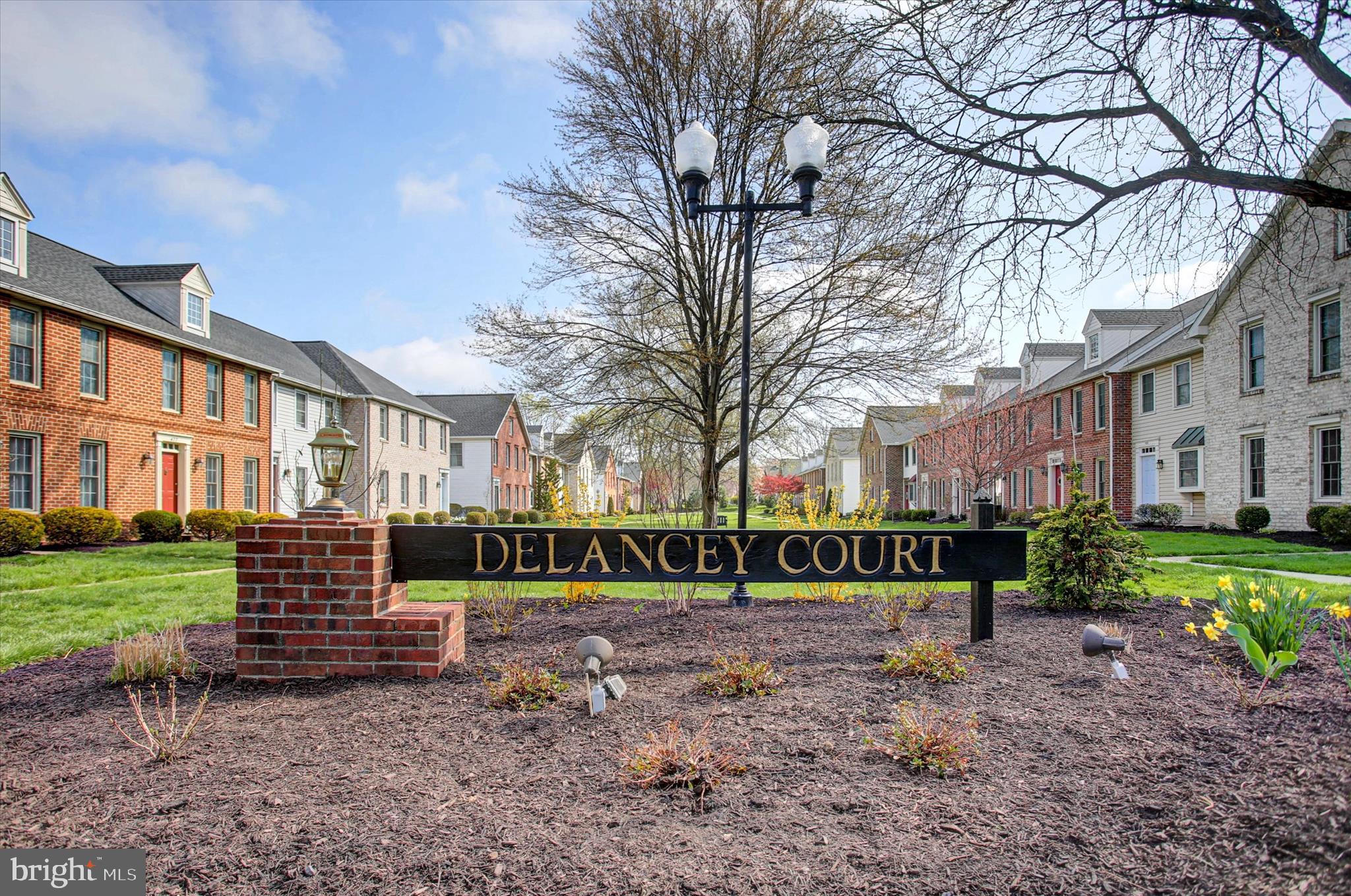 DELANCEY COURT - Residential