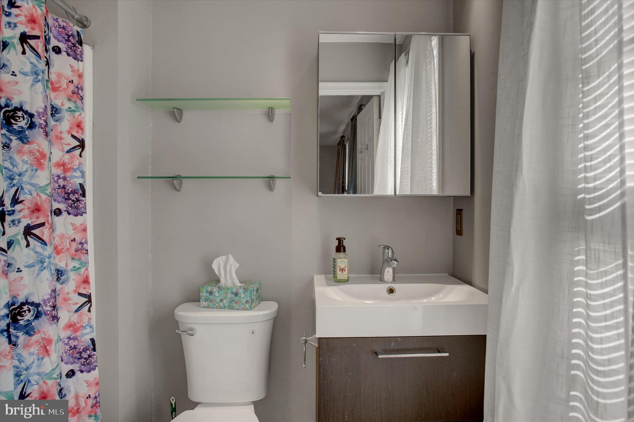 DELANCEY COURT - Residential