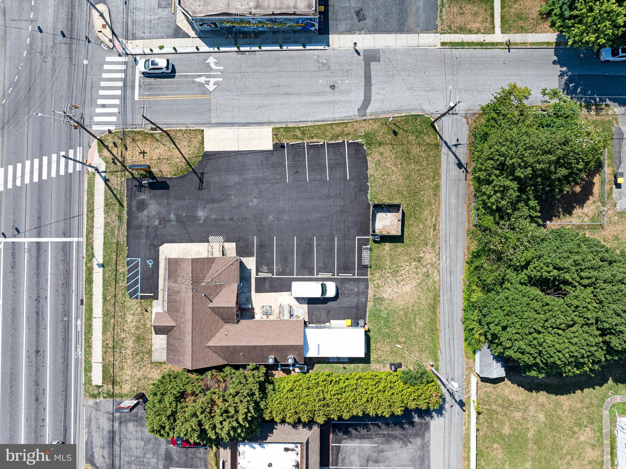 484 N DUPONT HIGHWAY