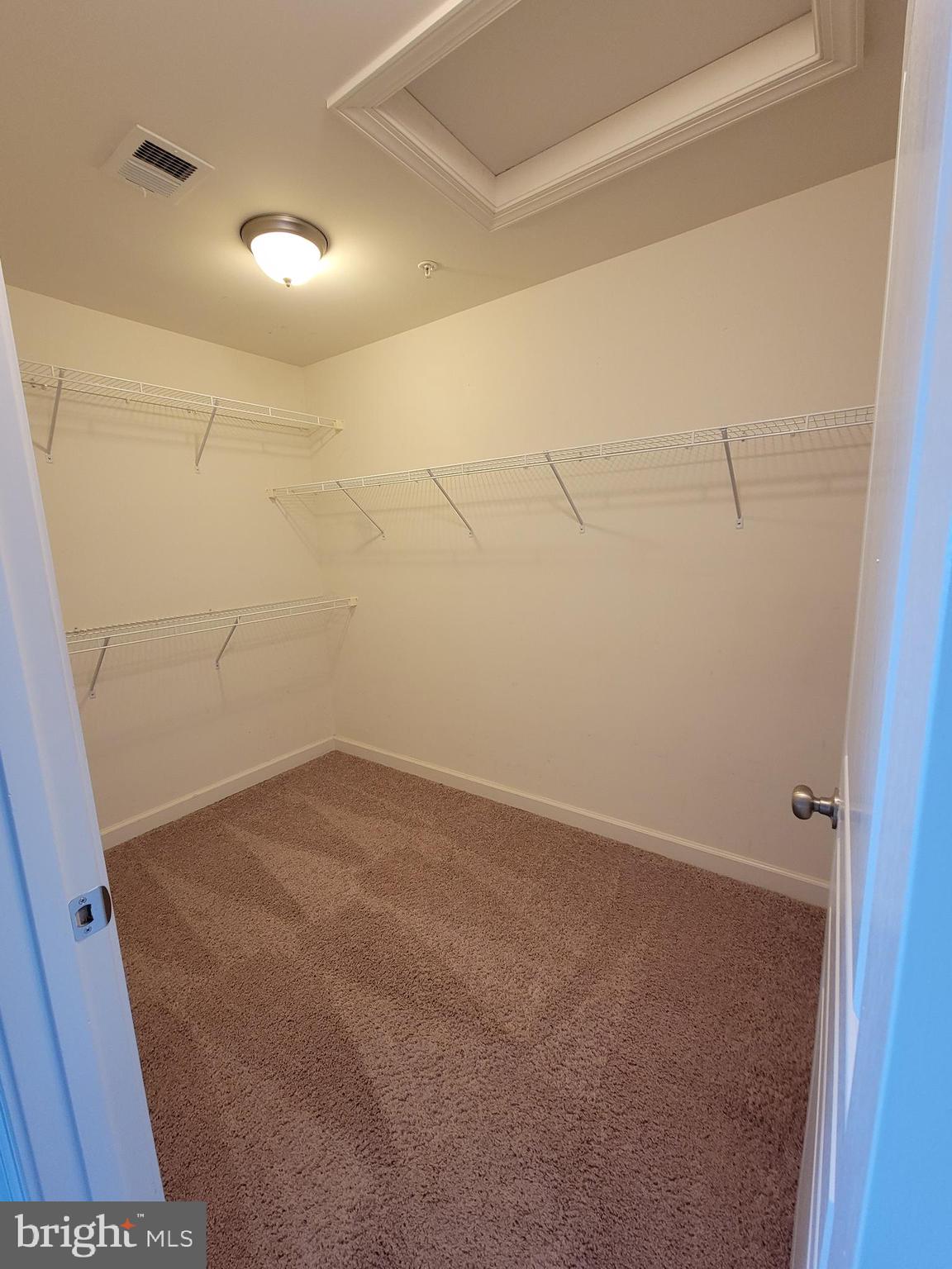 OAK CREEK CLUB GOLF COURSE - Residential Lease