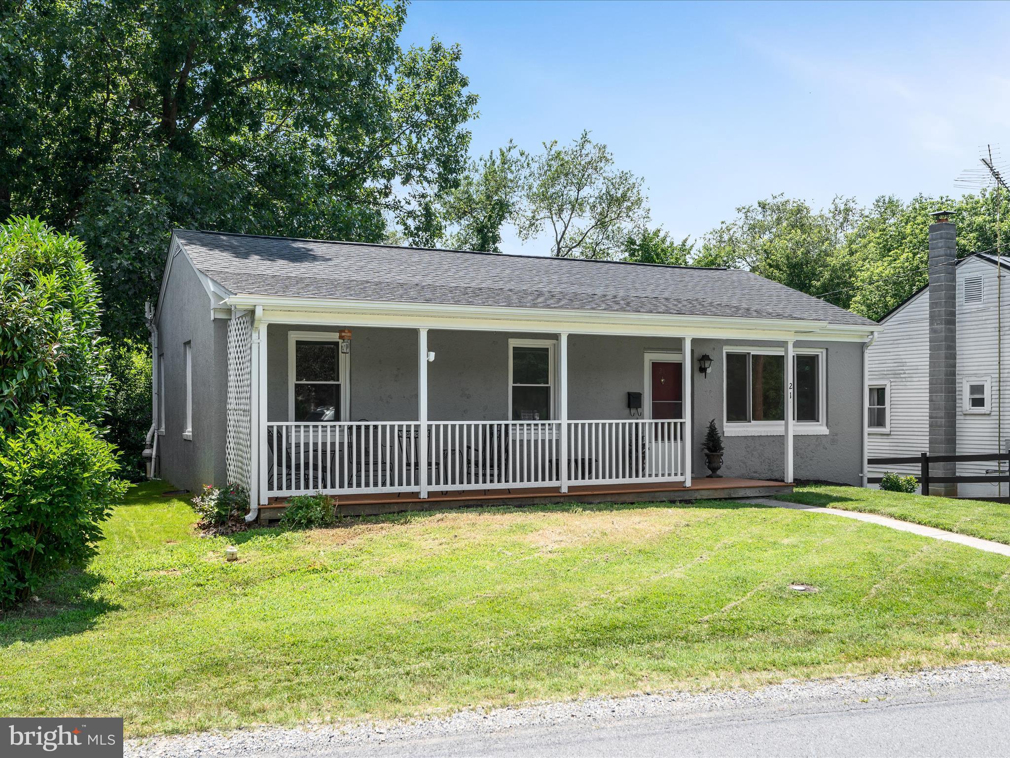 21 W FAIRFAX STREET